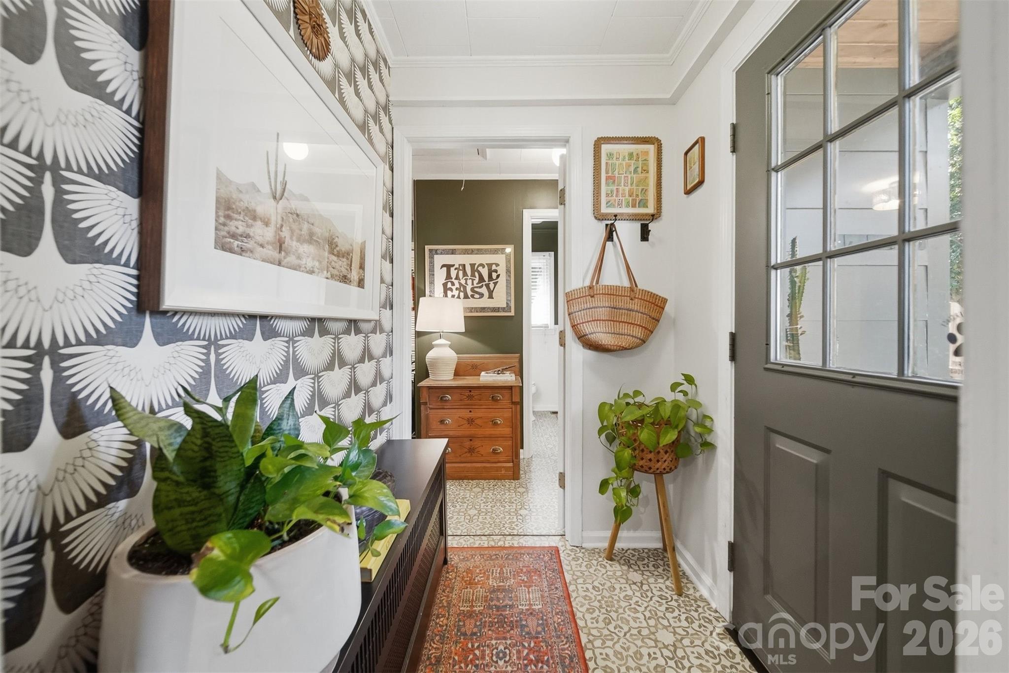 504 W 6th Street