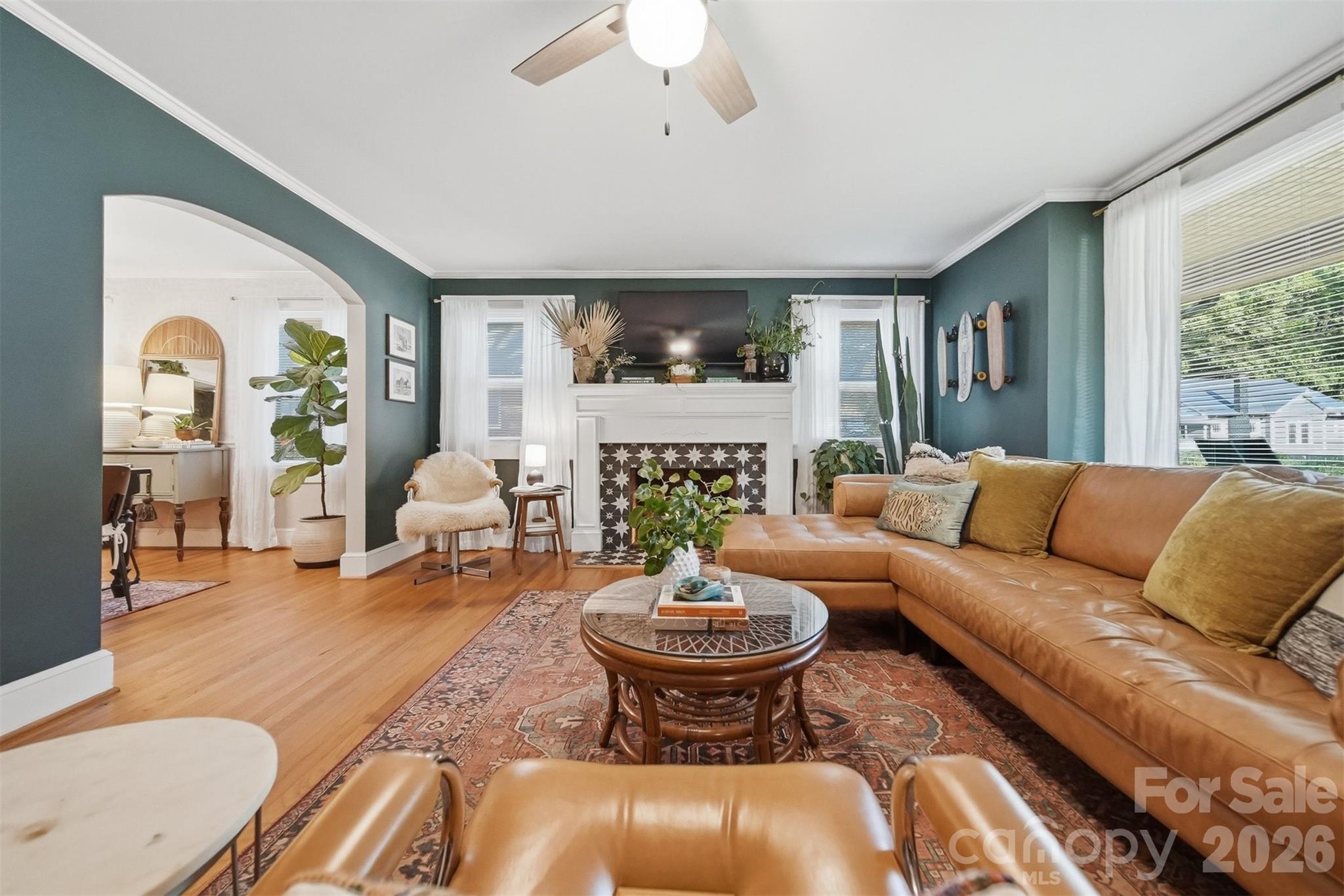 504 W 6th Street