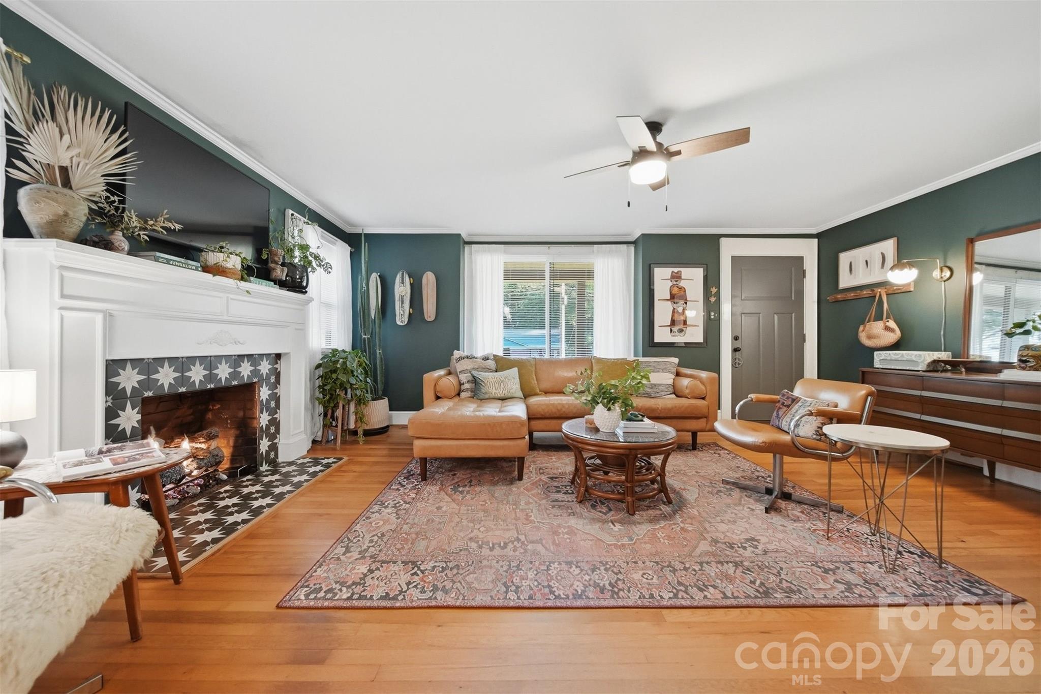 504 W 6th Street