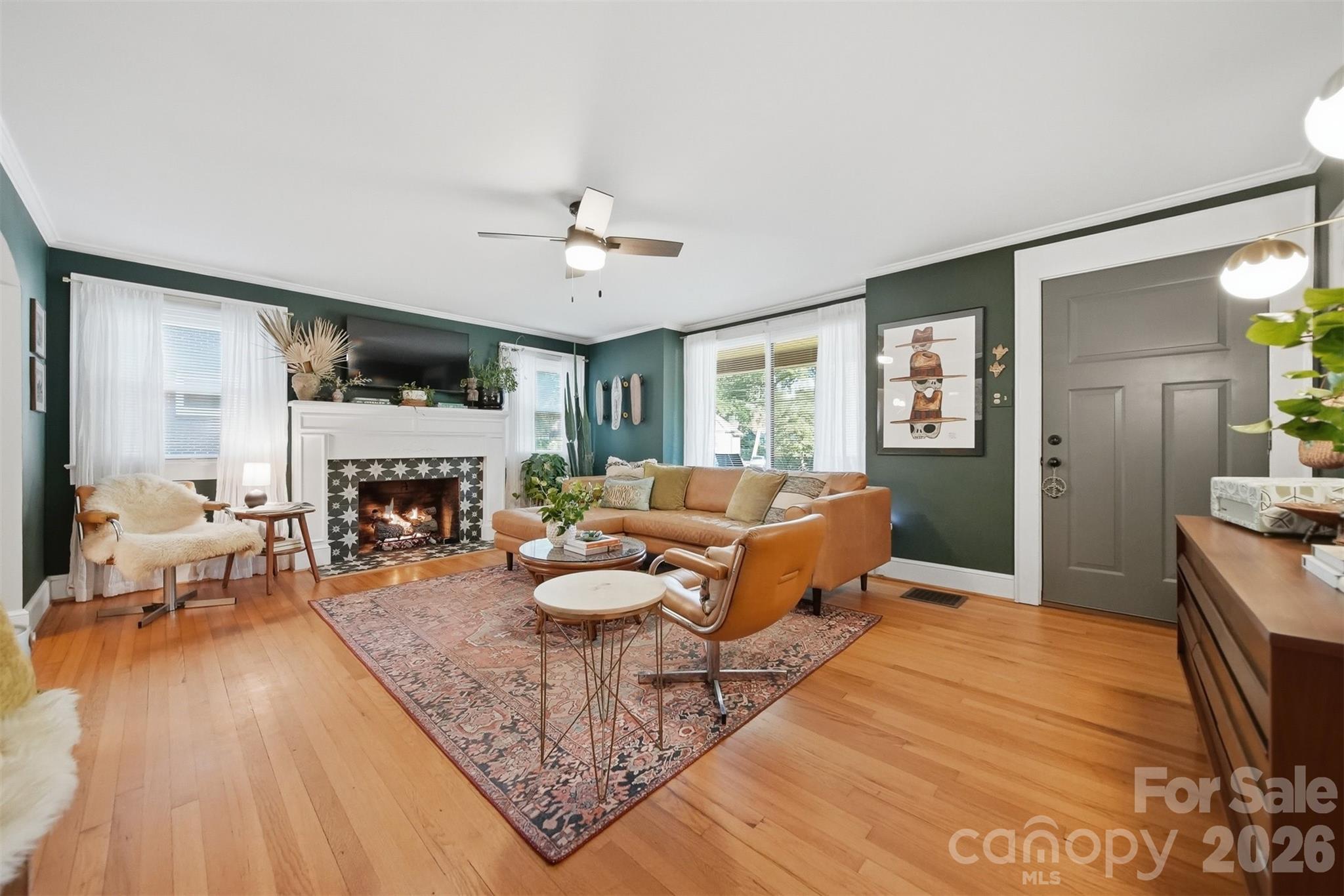 504 W 6th Street
