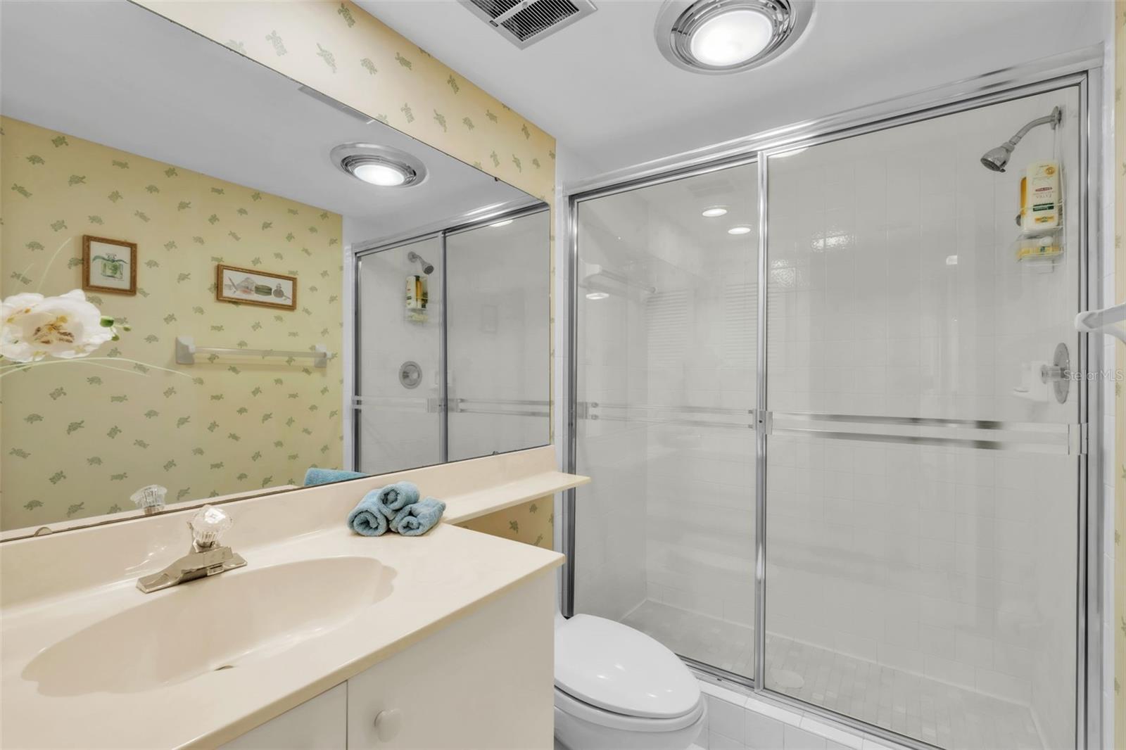 5635 GULF OF MEXICO DR #202