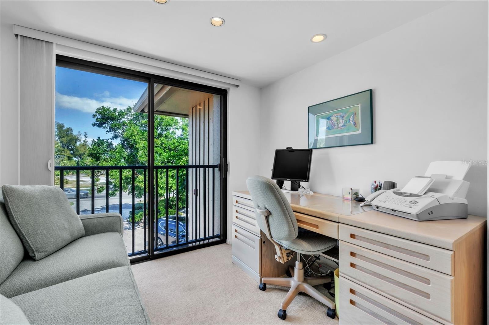 5635 GULF OF MEXICO DR #202