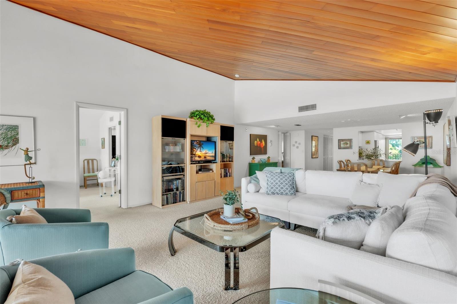 5635 GULF OF MEXICO DR #202