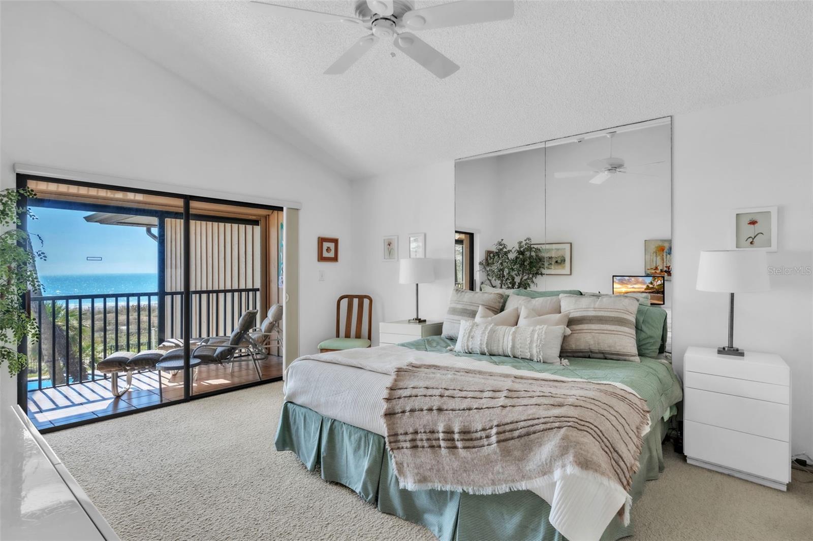 5635 GULF OF MEXICO DR #202