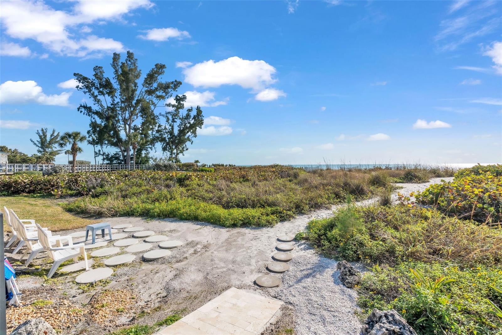 5635 GULF OF MEXICO DR #202