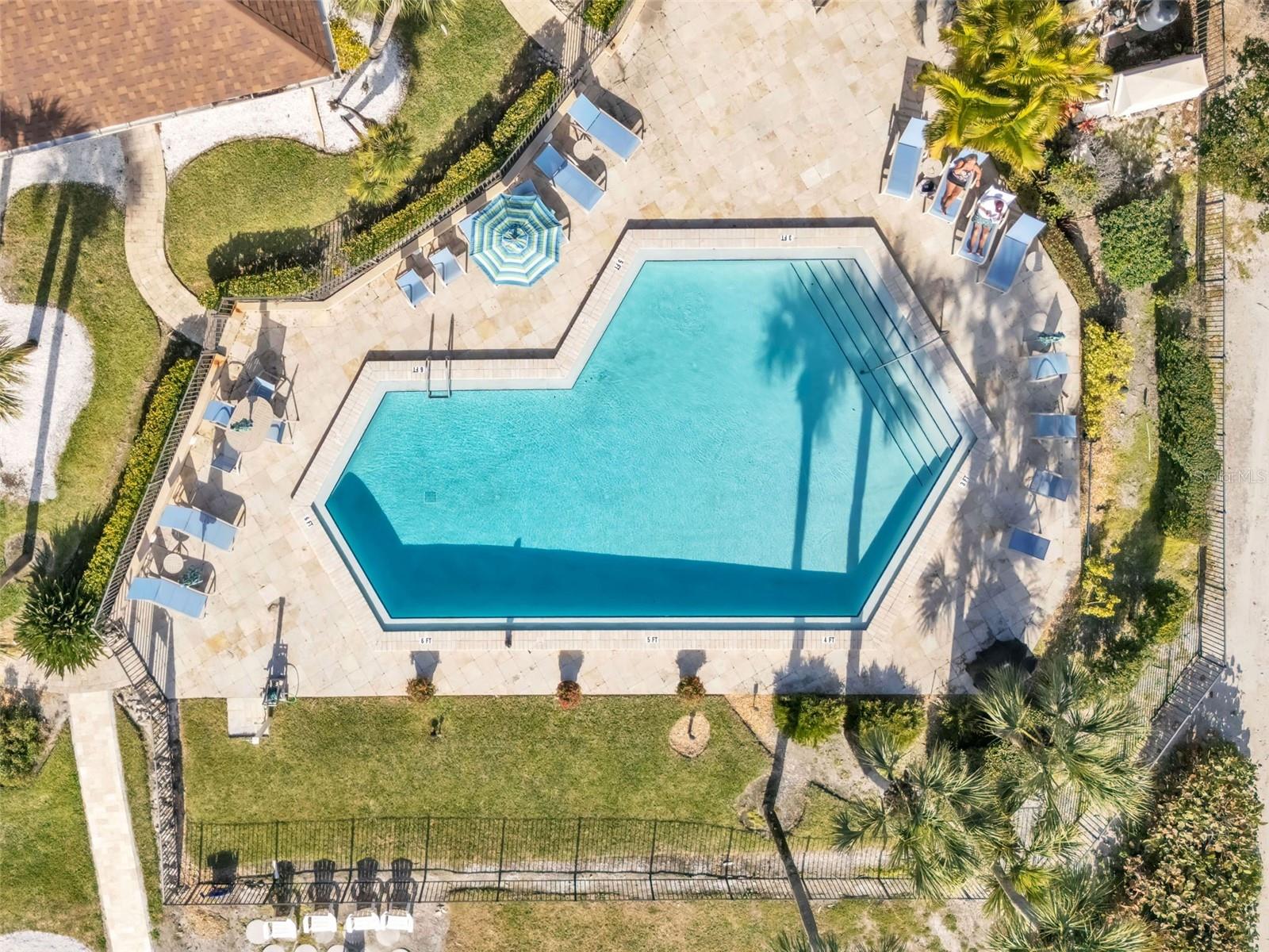 5635 GULF OF MEXICO DR #202