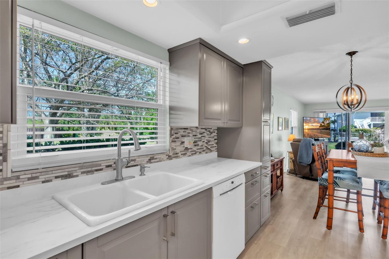 600 MANATEE AVE #145