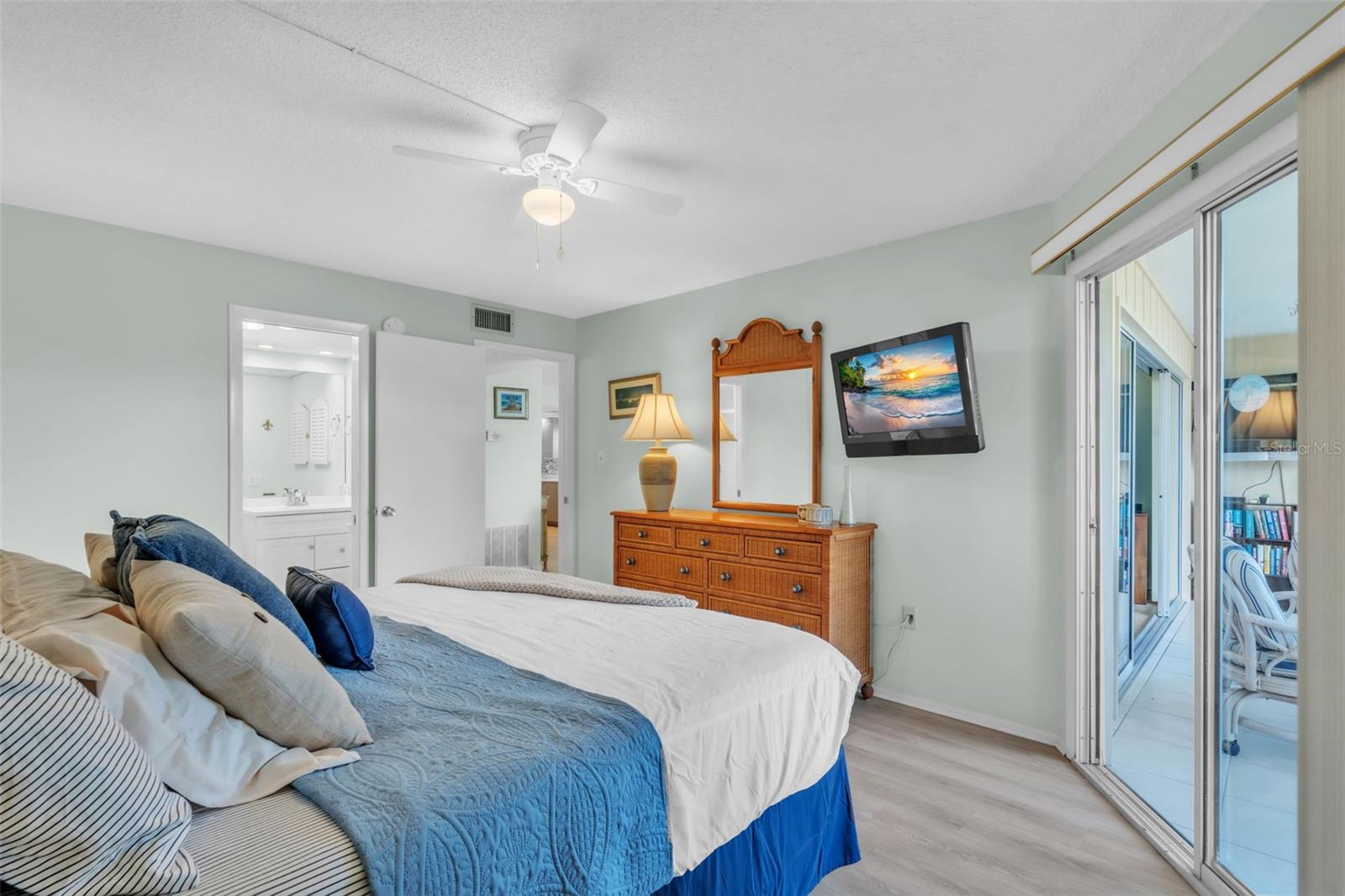 600 MANATEE AVE #145