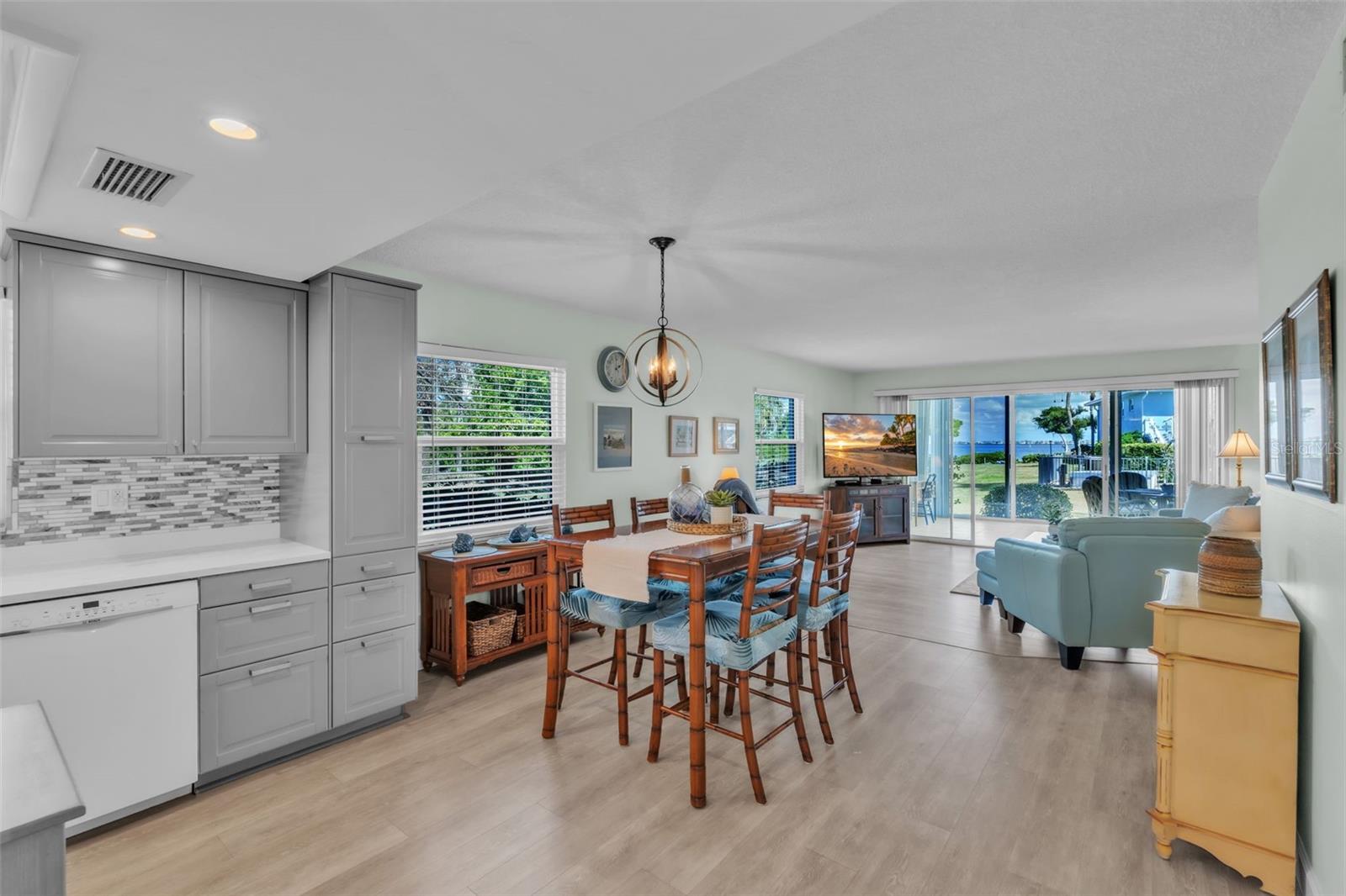 600 MANATEE AVE #145