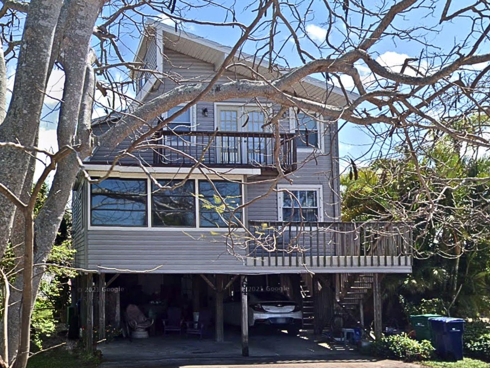 764 N SHORE DR