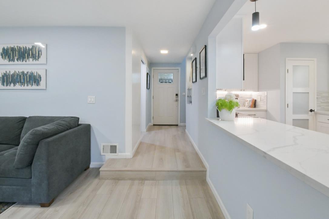 7190 Indian Valley CT