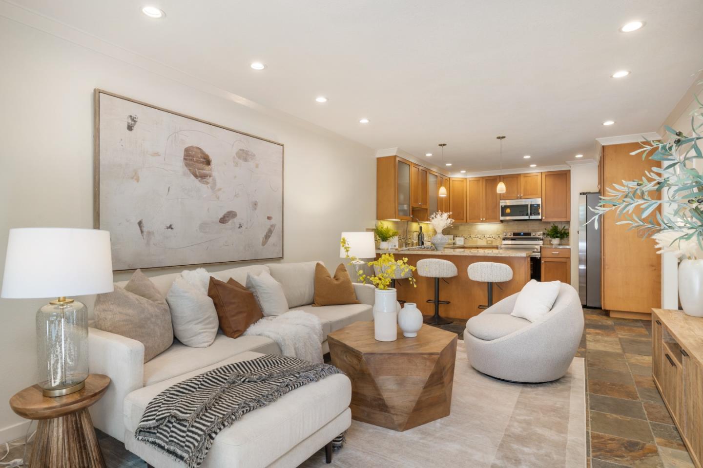 15 Calypso Ln