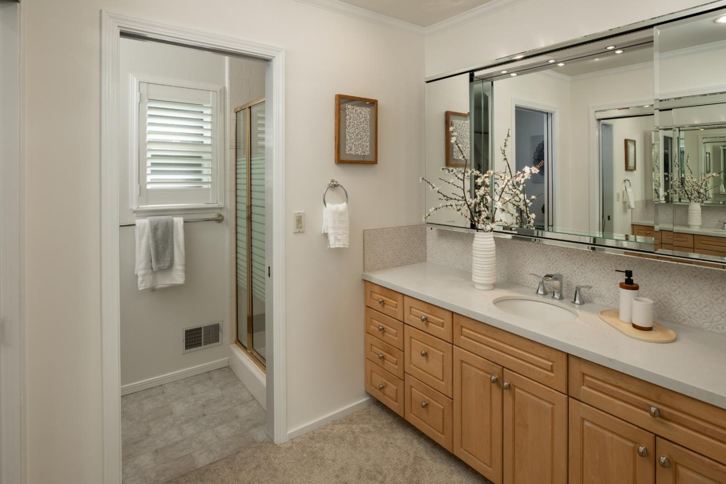 1061 Saint Joseph Avenue