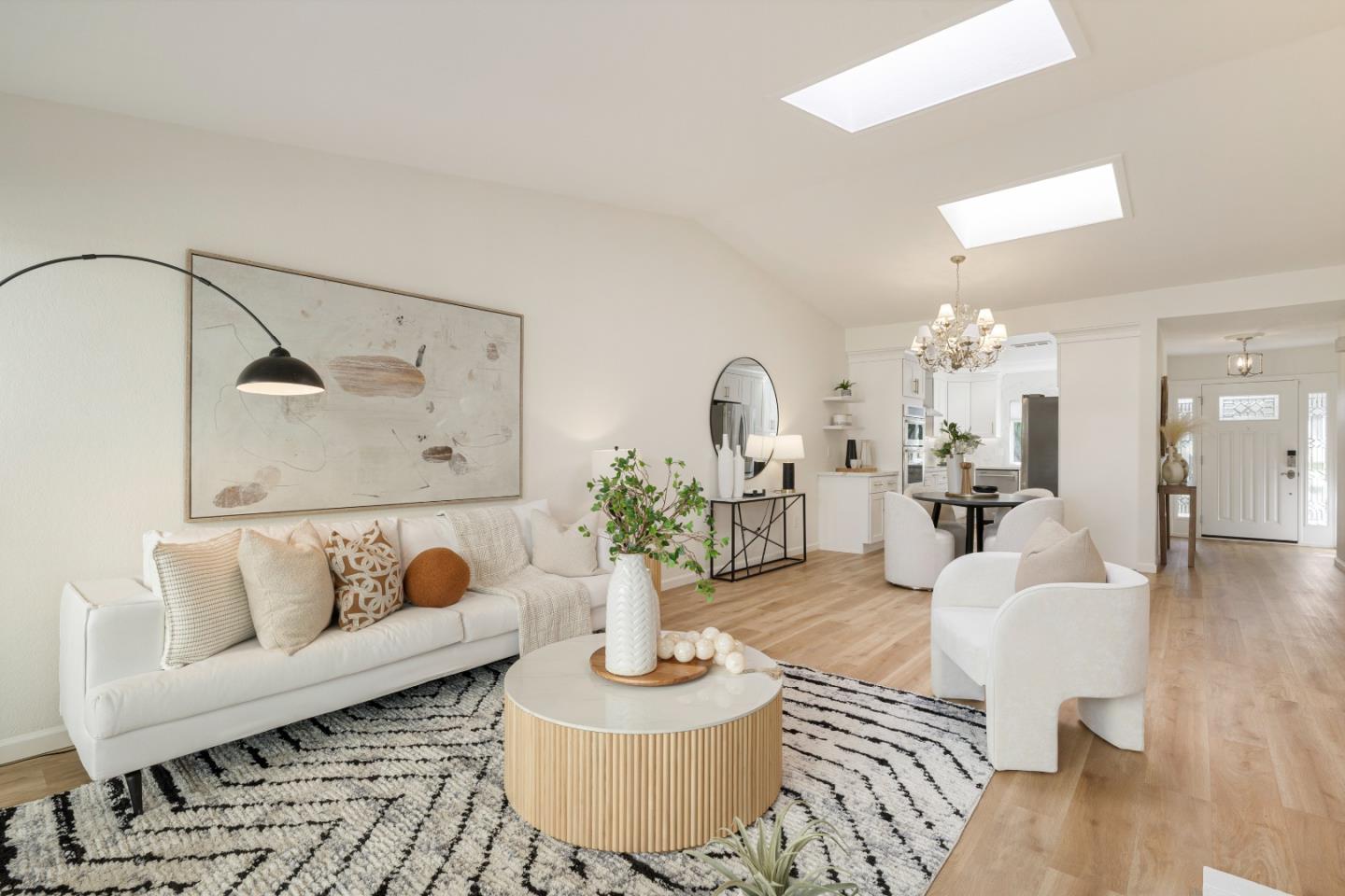 1141 Holly Oak Circle