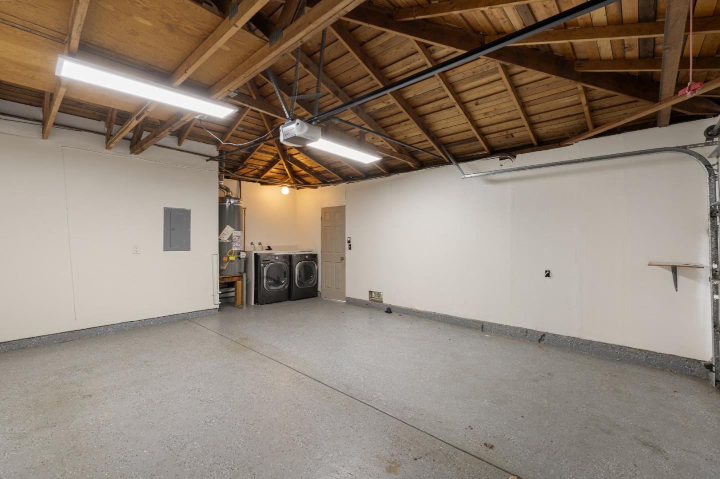 1141 Holly Oak Circle