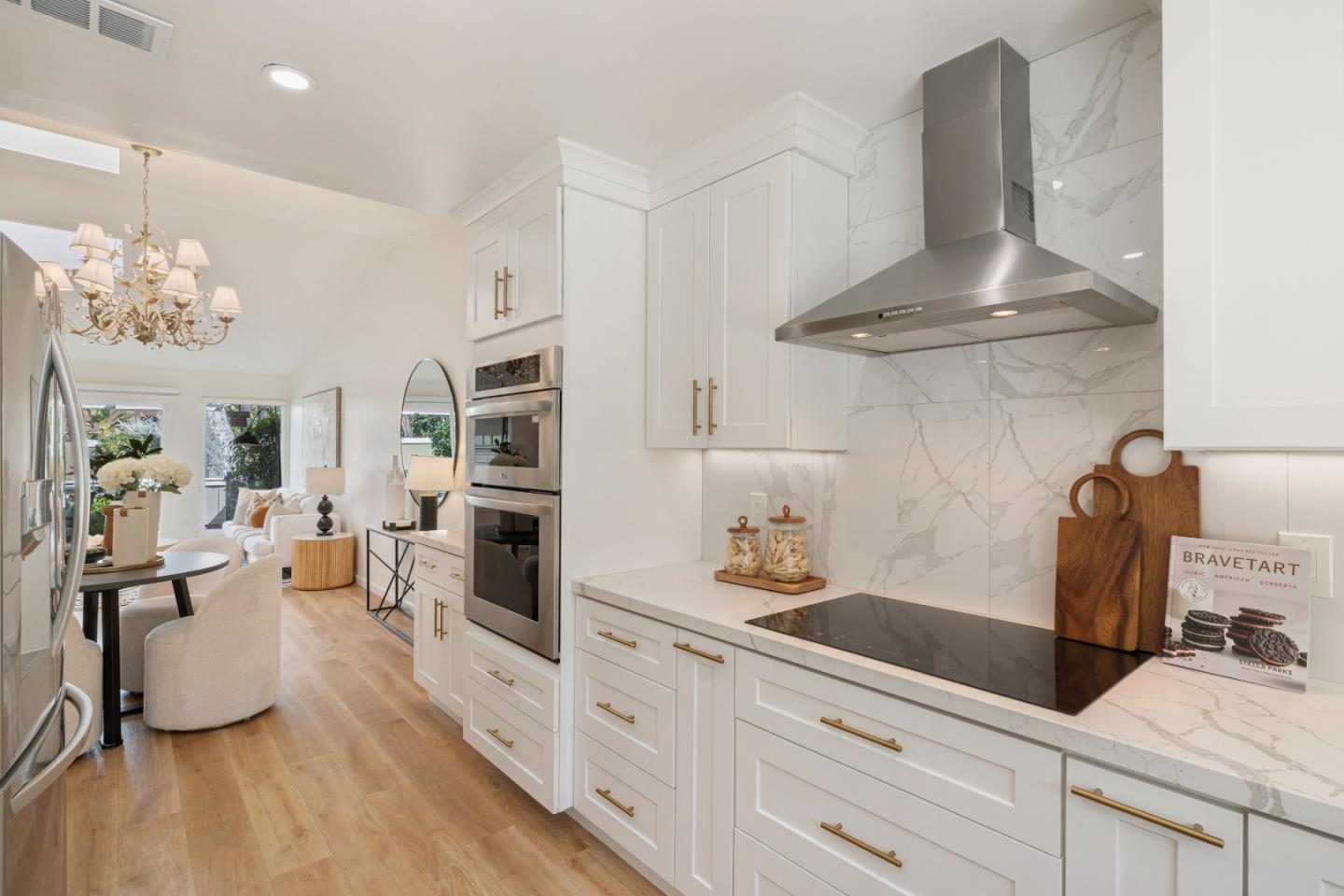 1141 Holly Oak Circle