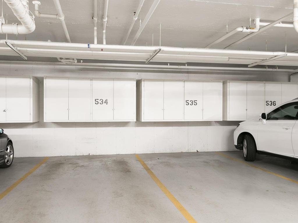 7400 Edinborough Way Unit: 5208