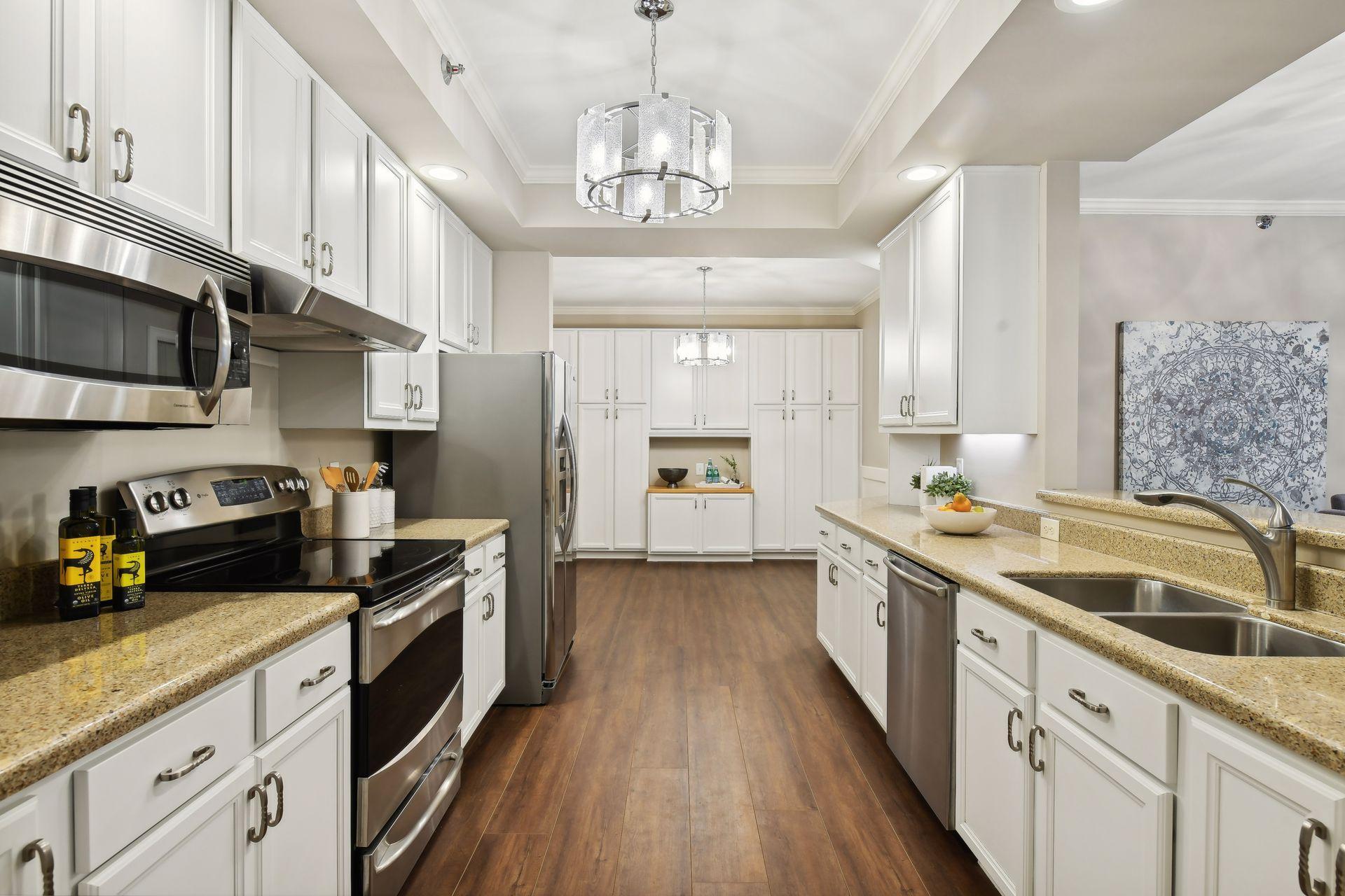 7400 Edinborough Way Unit: 5208