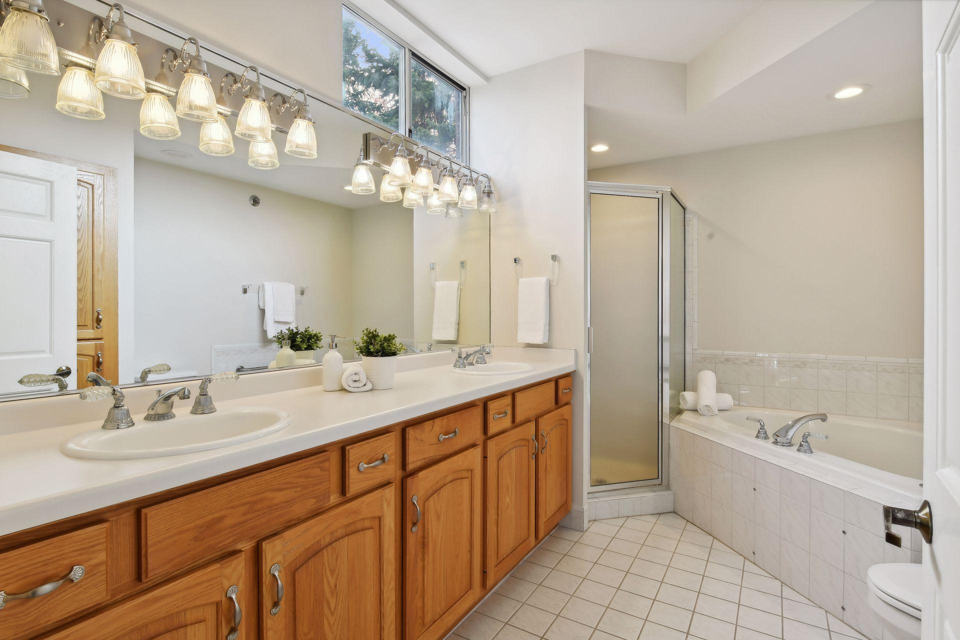 7400 Edinborough Way Unit: 5208