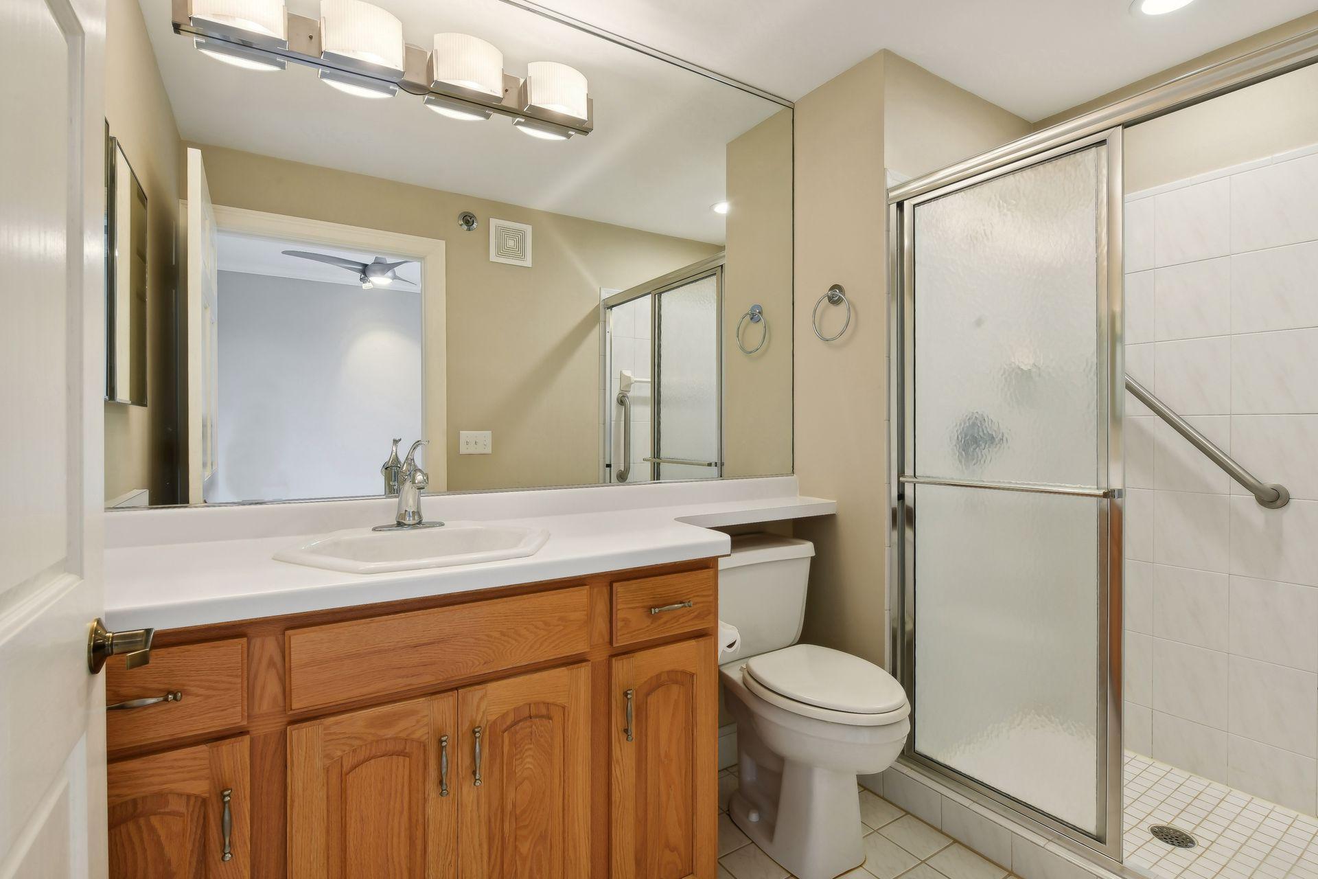 7400 Edinborough Way Unit: 5208