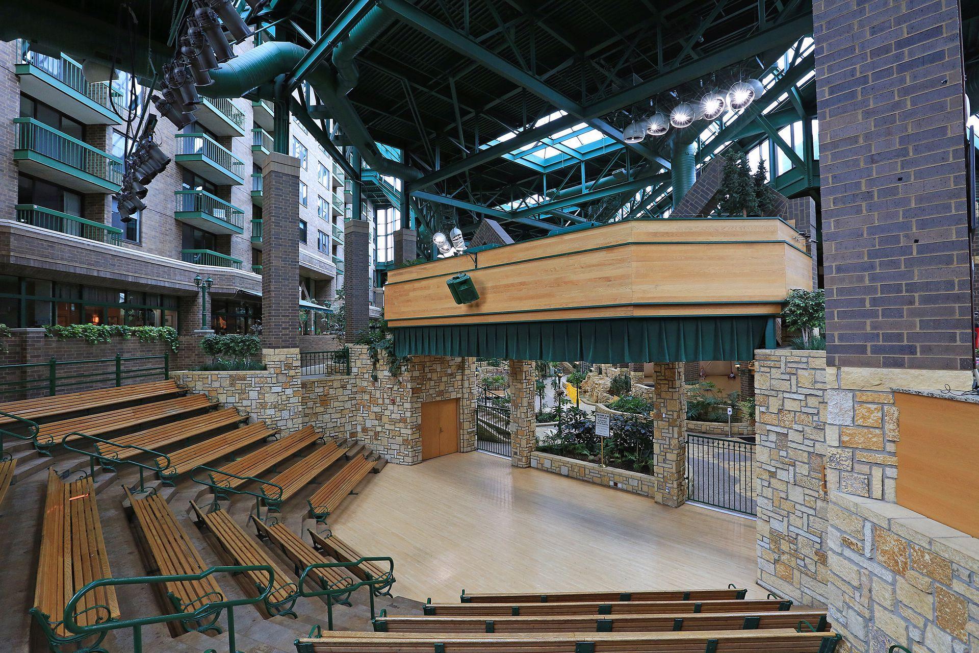 7400 Edinborough Way Unit: 5208