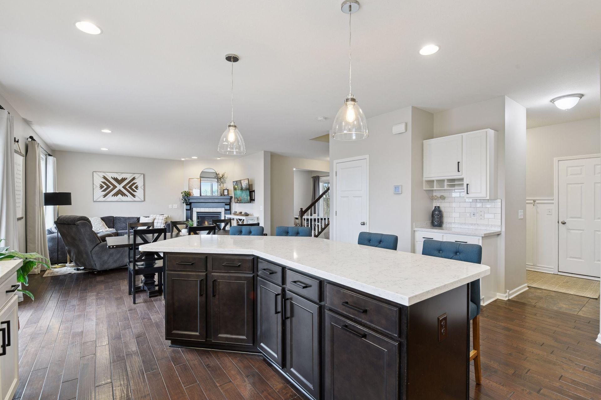 2805 Heron Lane