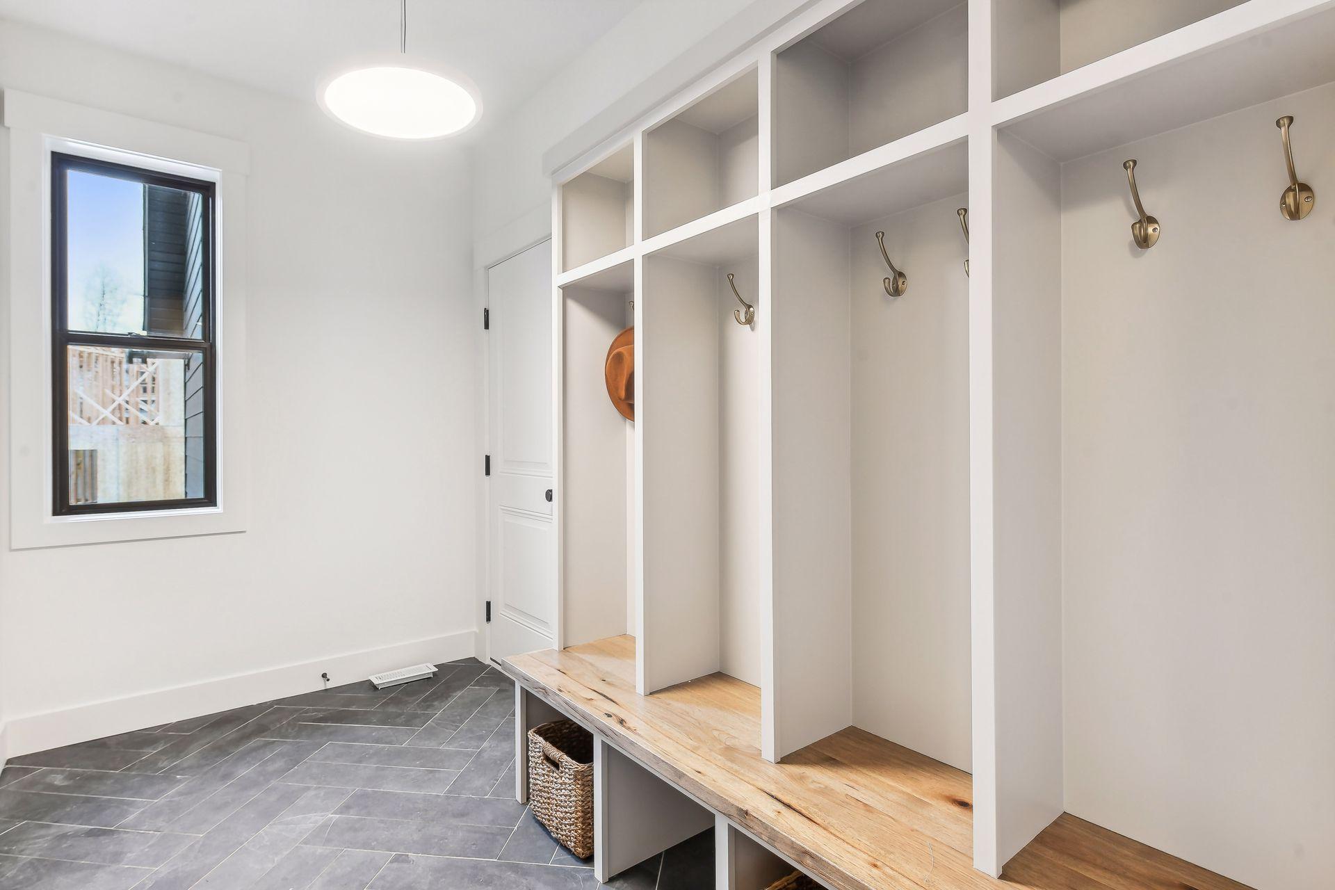 9335 Eagle Ridge Road