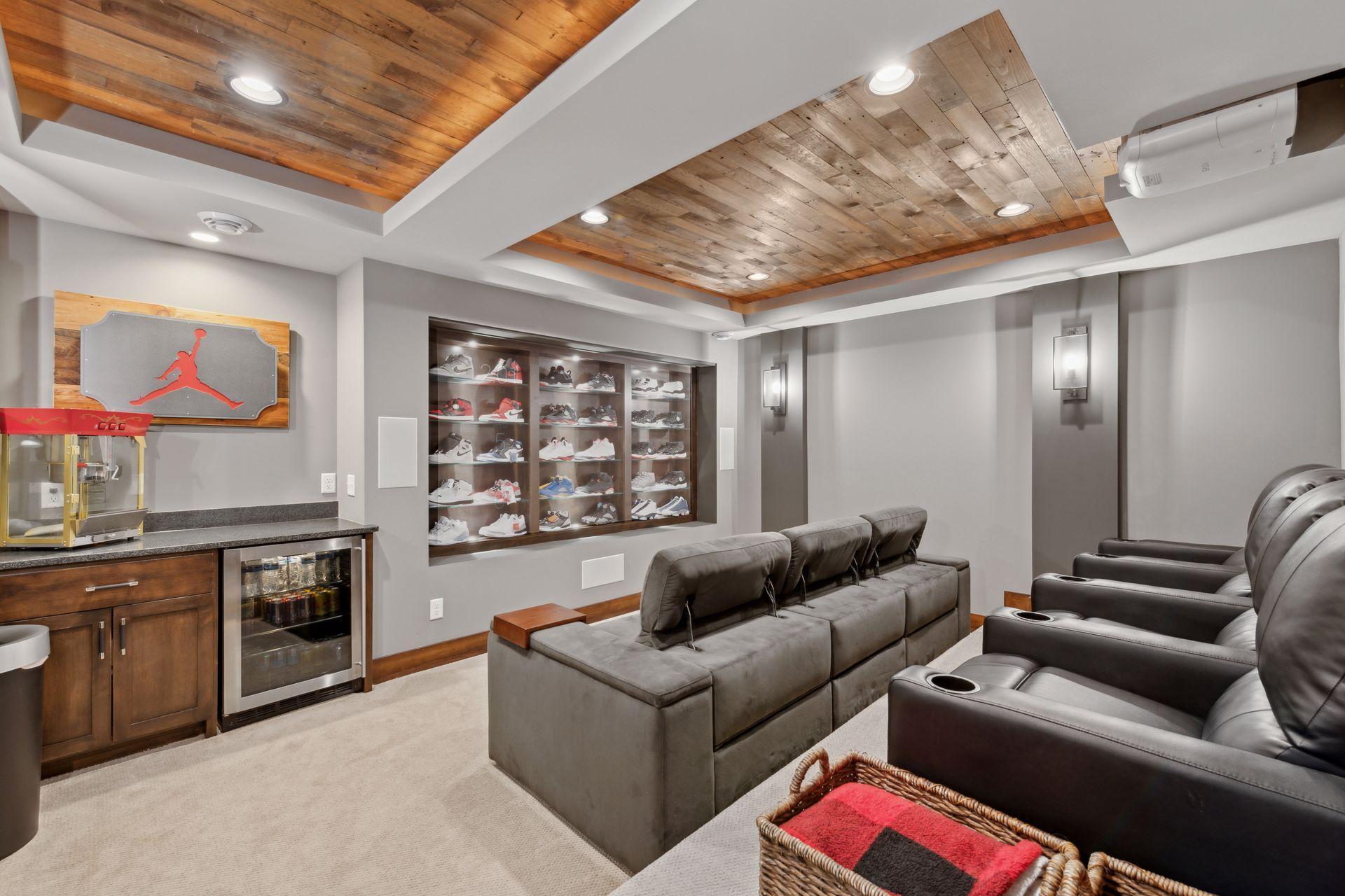7216 Gunflint Trail