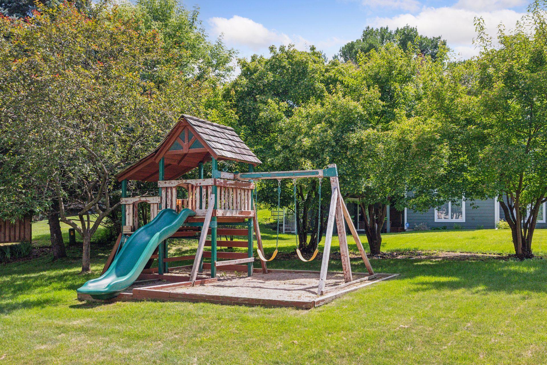 13525 Oak Hill Court