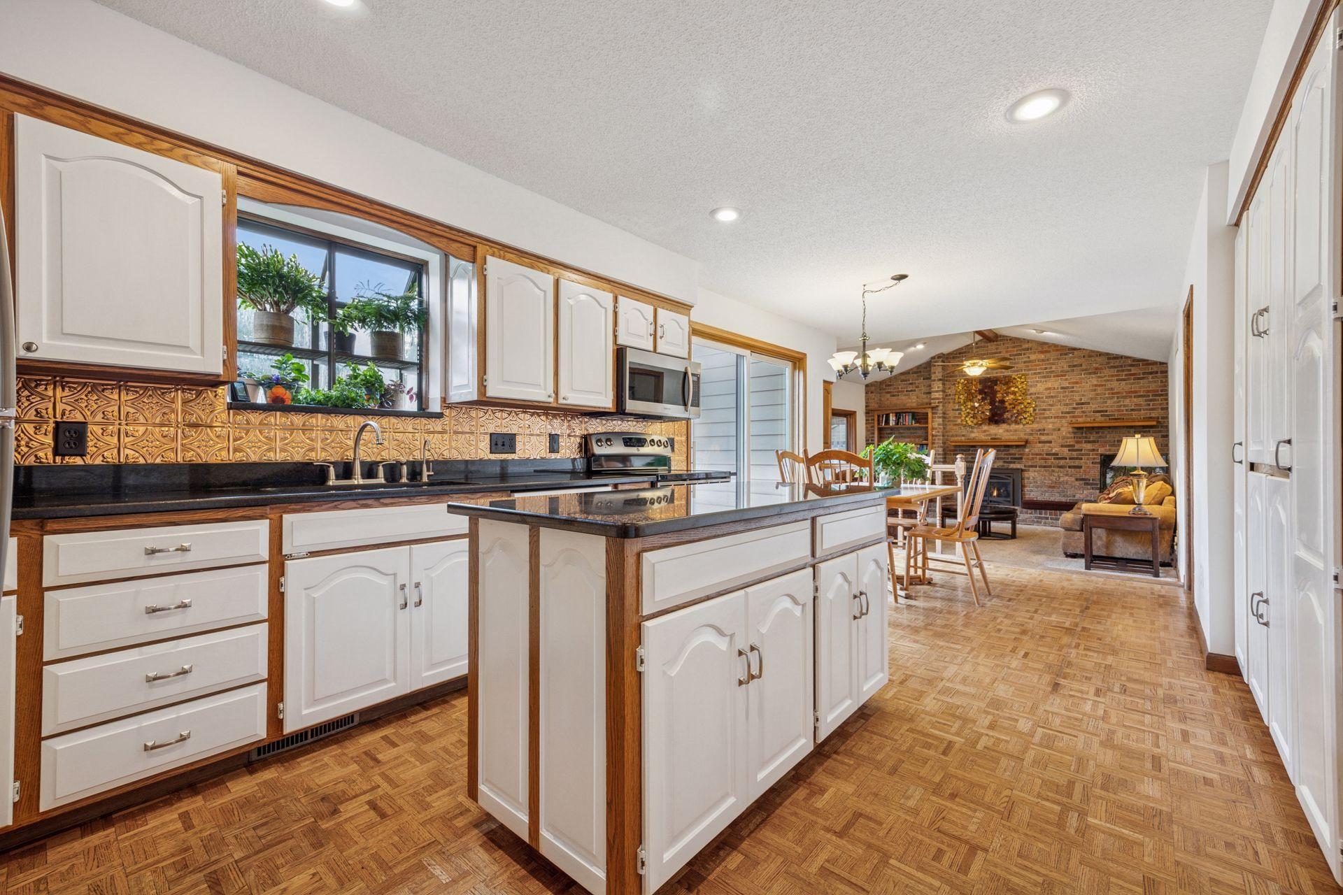 13525 Oak Hill Court