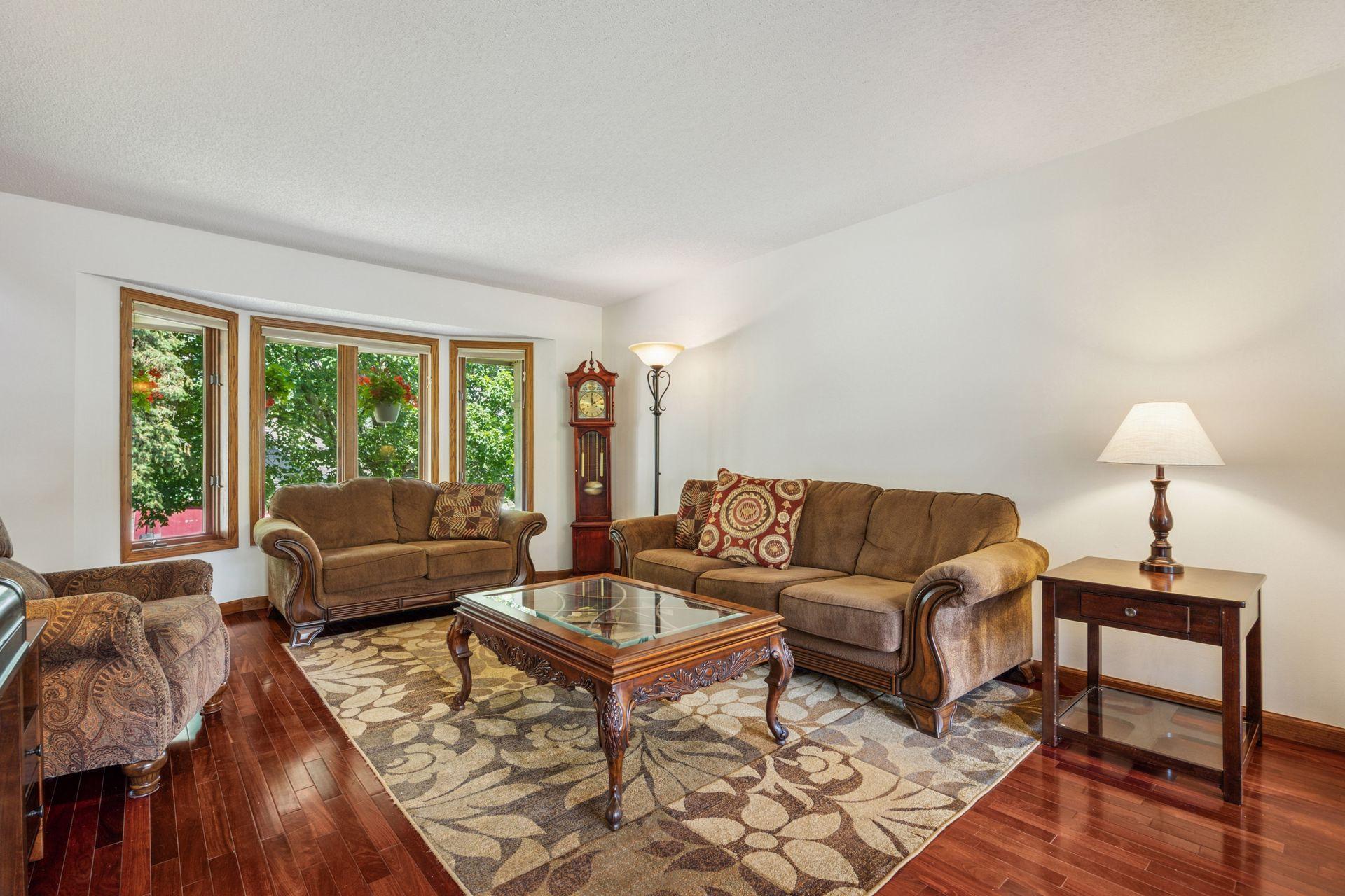 13525 Oak Hill Court