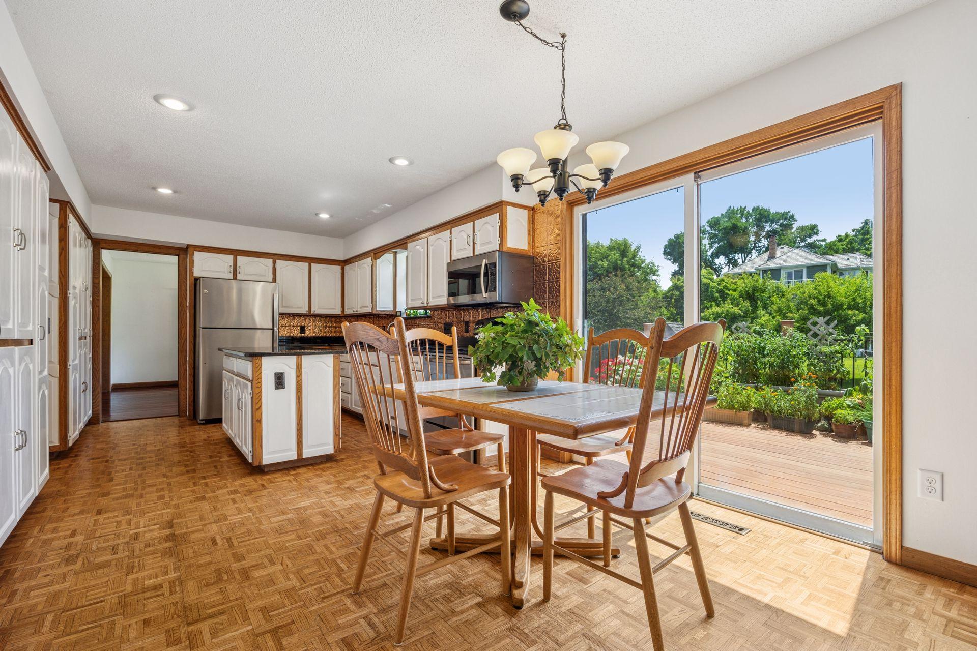 13525 Oak Hill Court