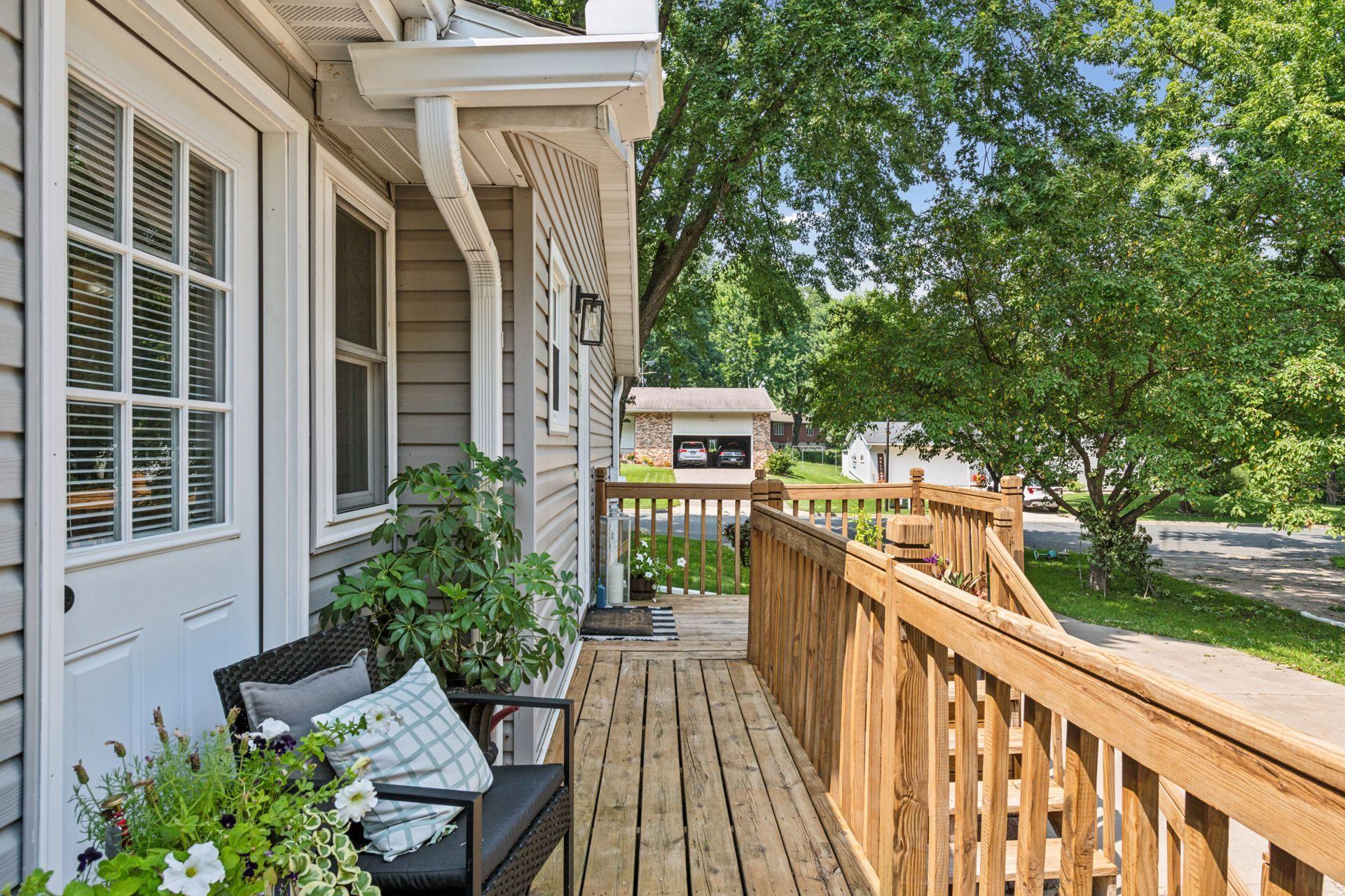 406 Adams Drive W