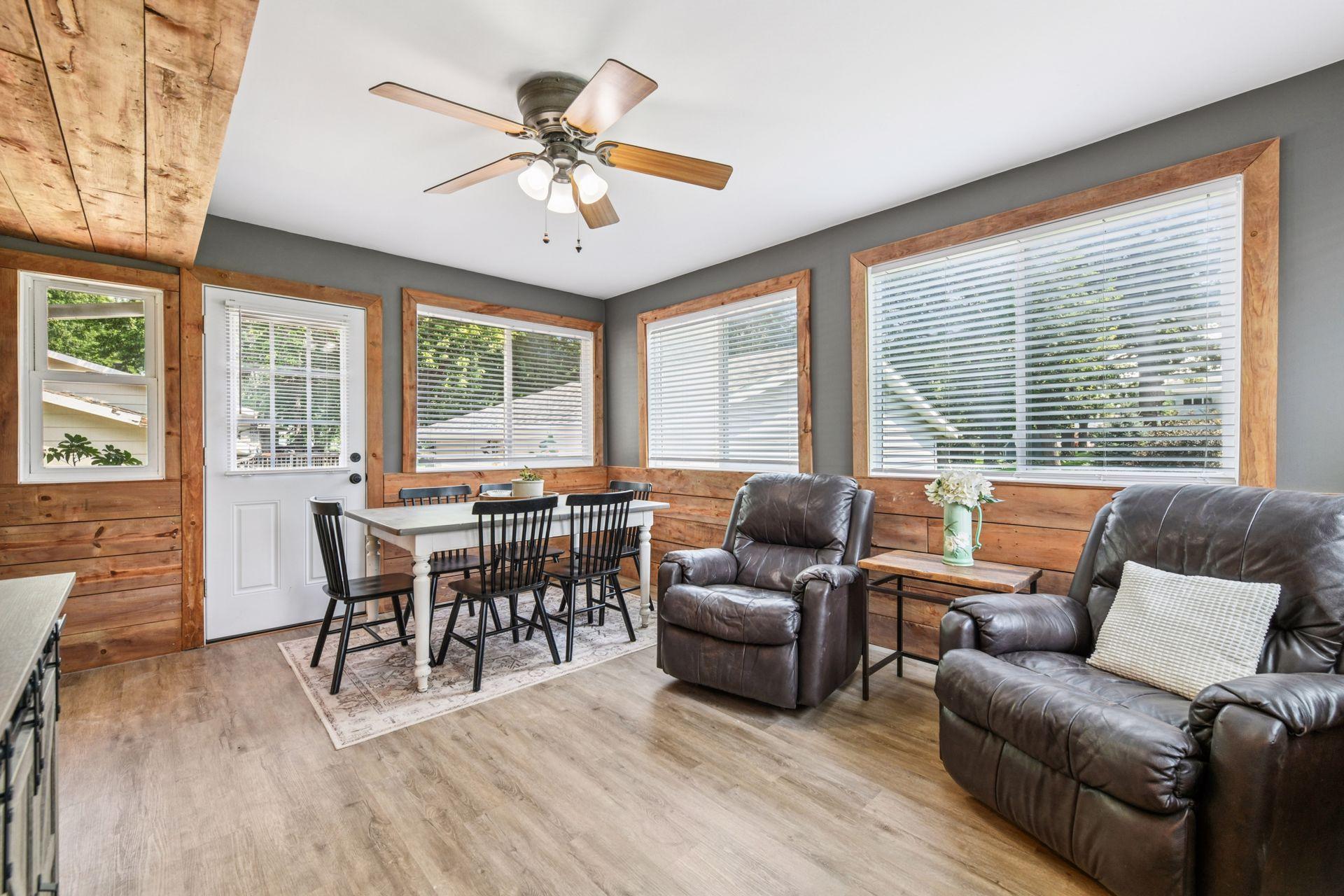406 Adams Drive W