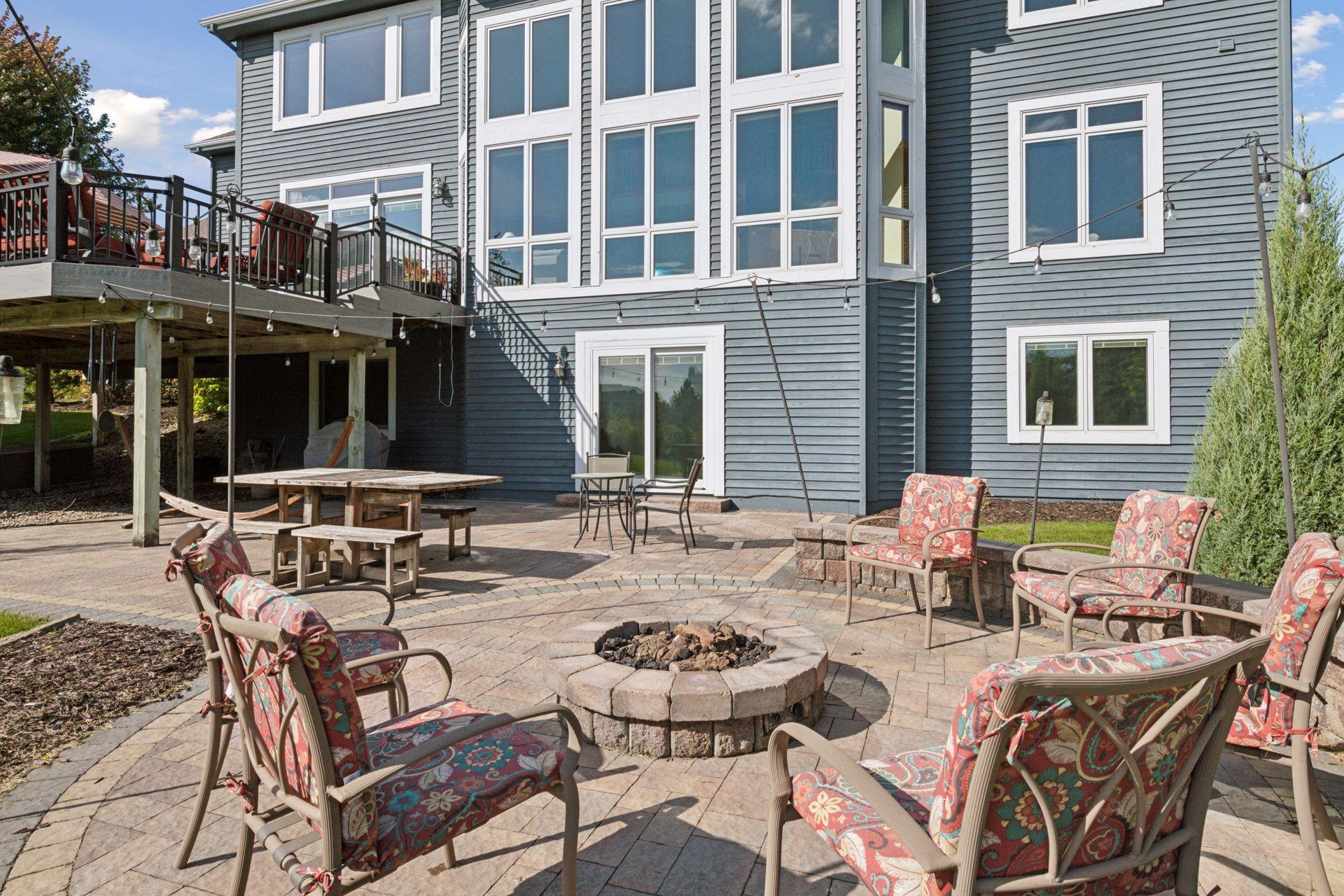 2165 Longacres Drive