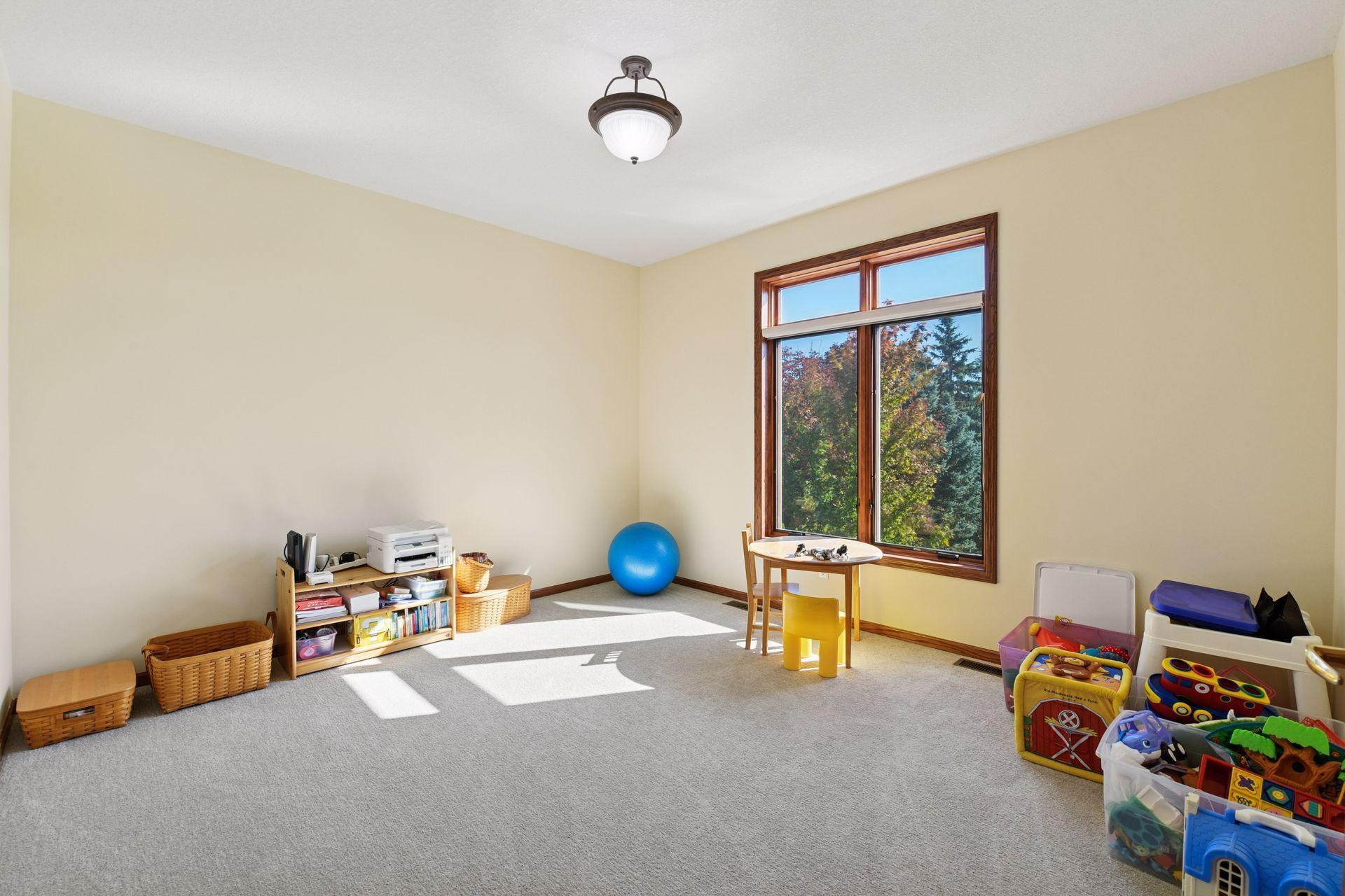 2165 Longacres Drive