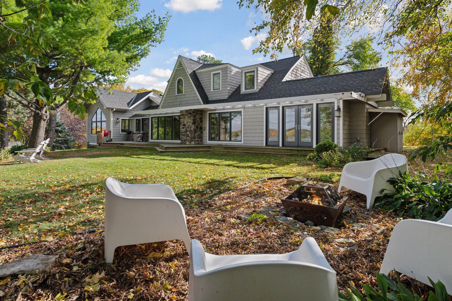 859 Excelsior Boulevard