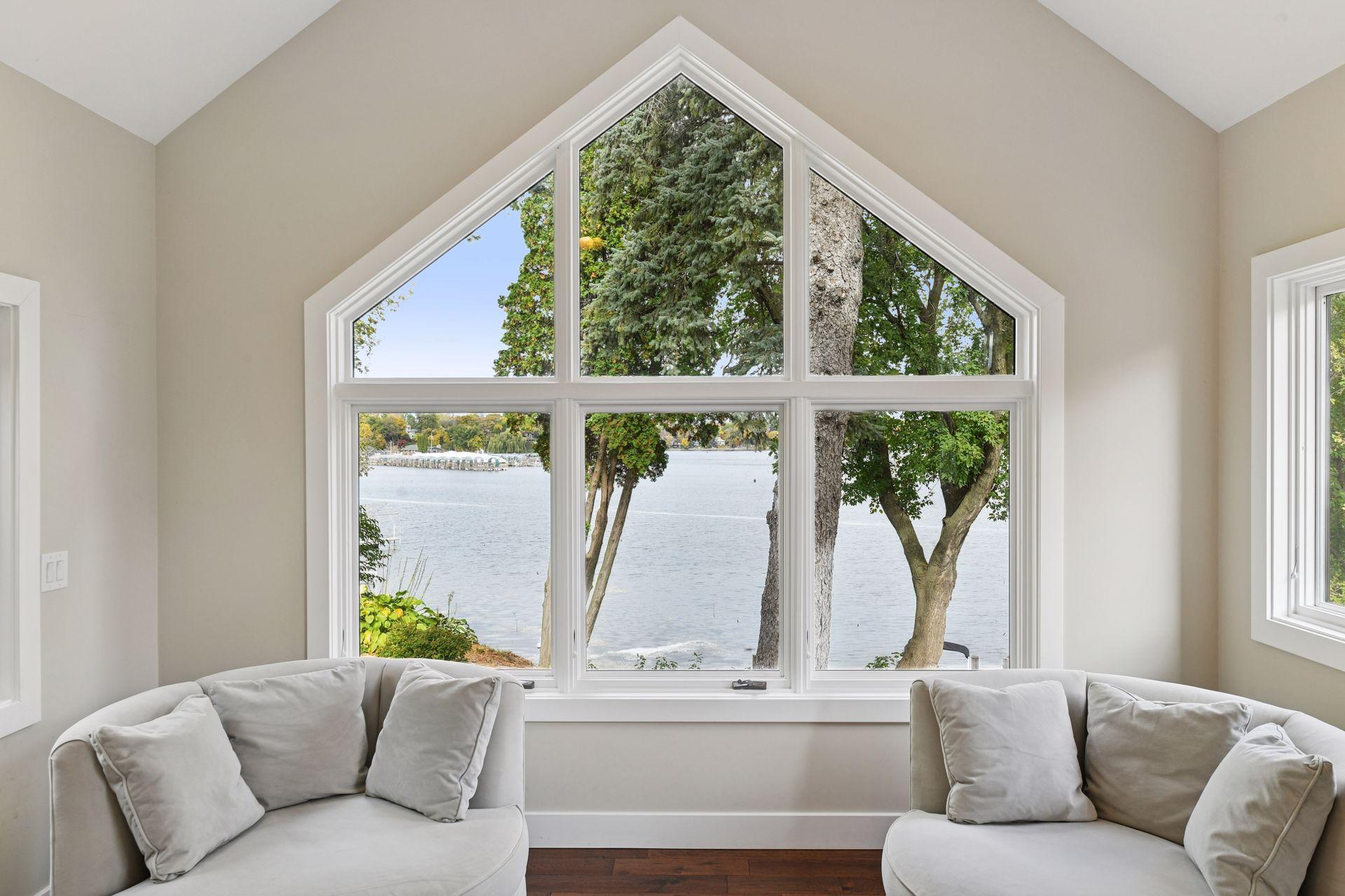 859 Excelsior Boulevard