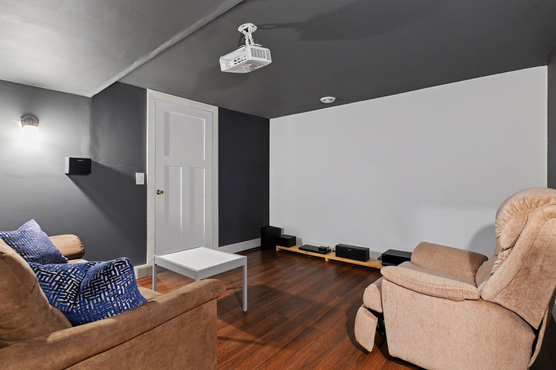 859 Excelsior Boulevard