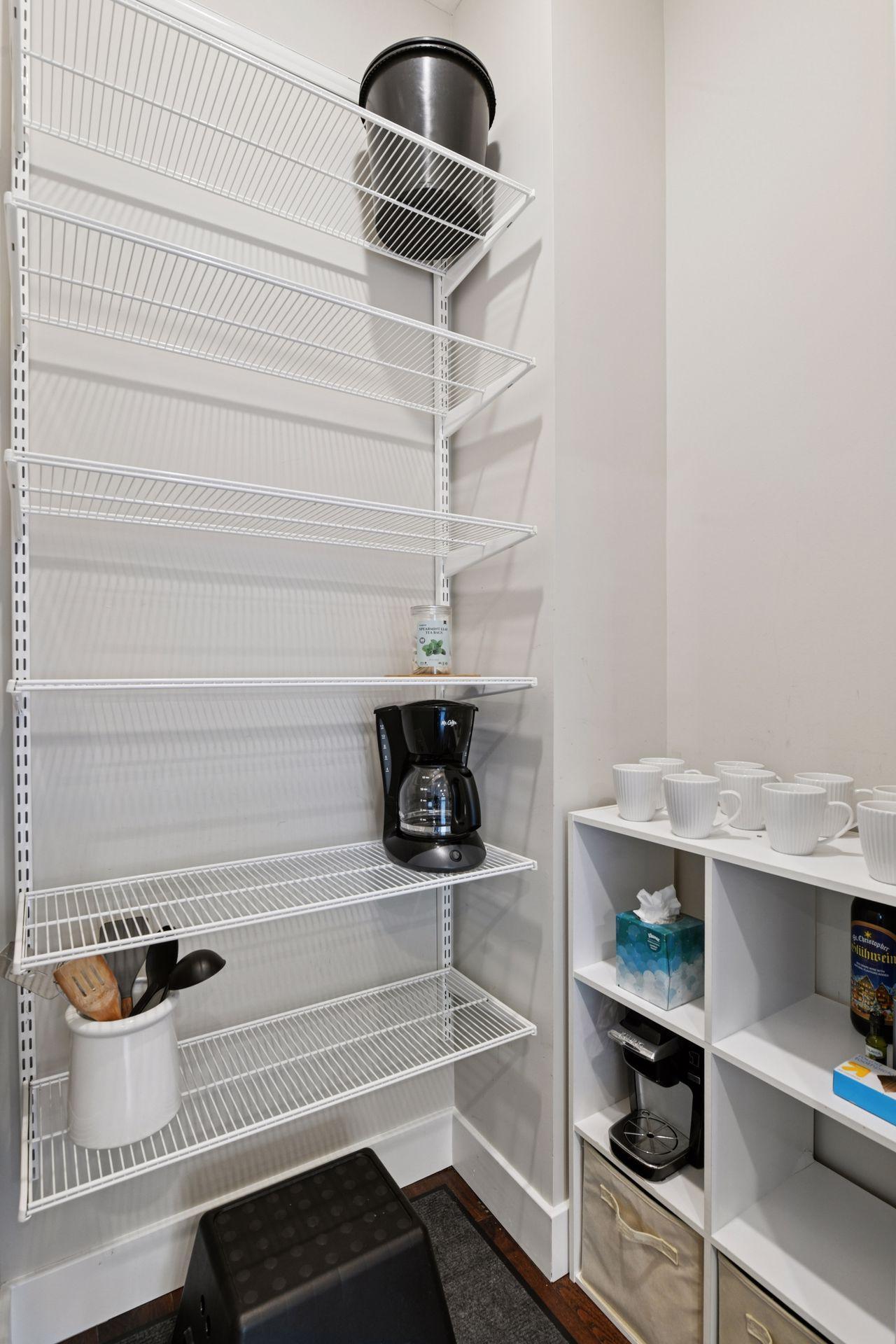 859 Excelsior Boulevard