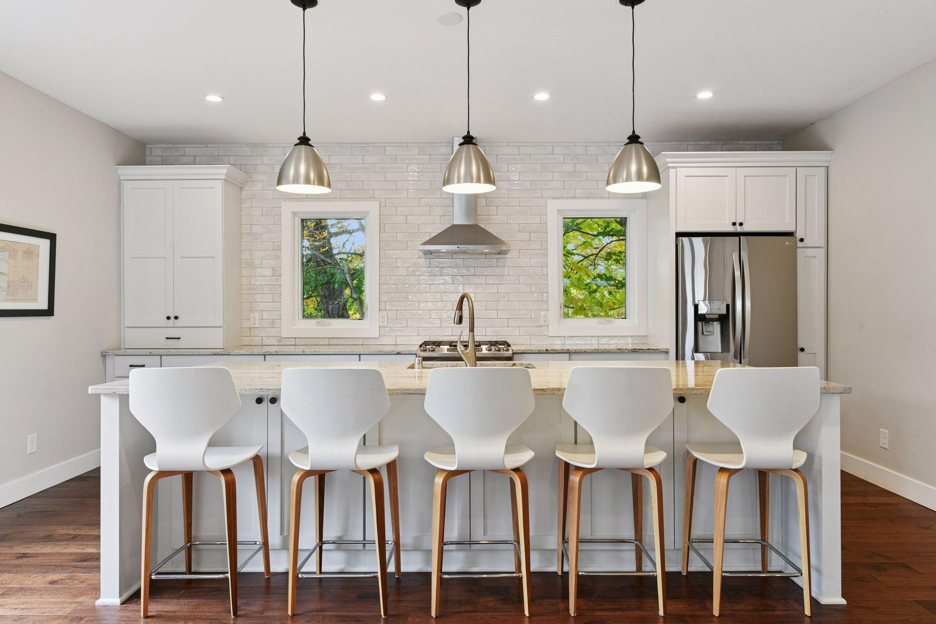 859 Excelsior Boulevard