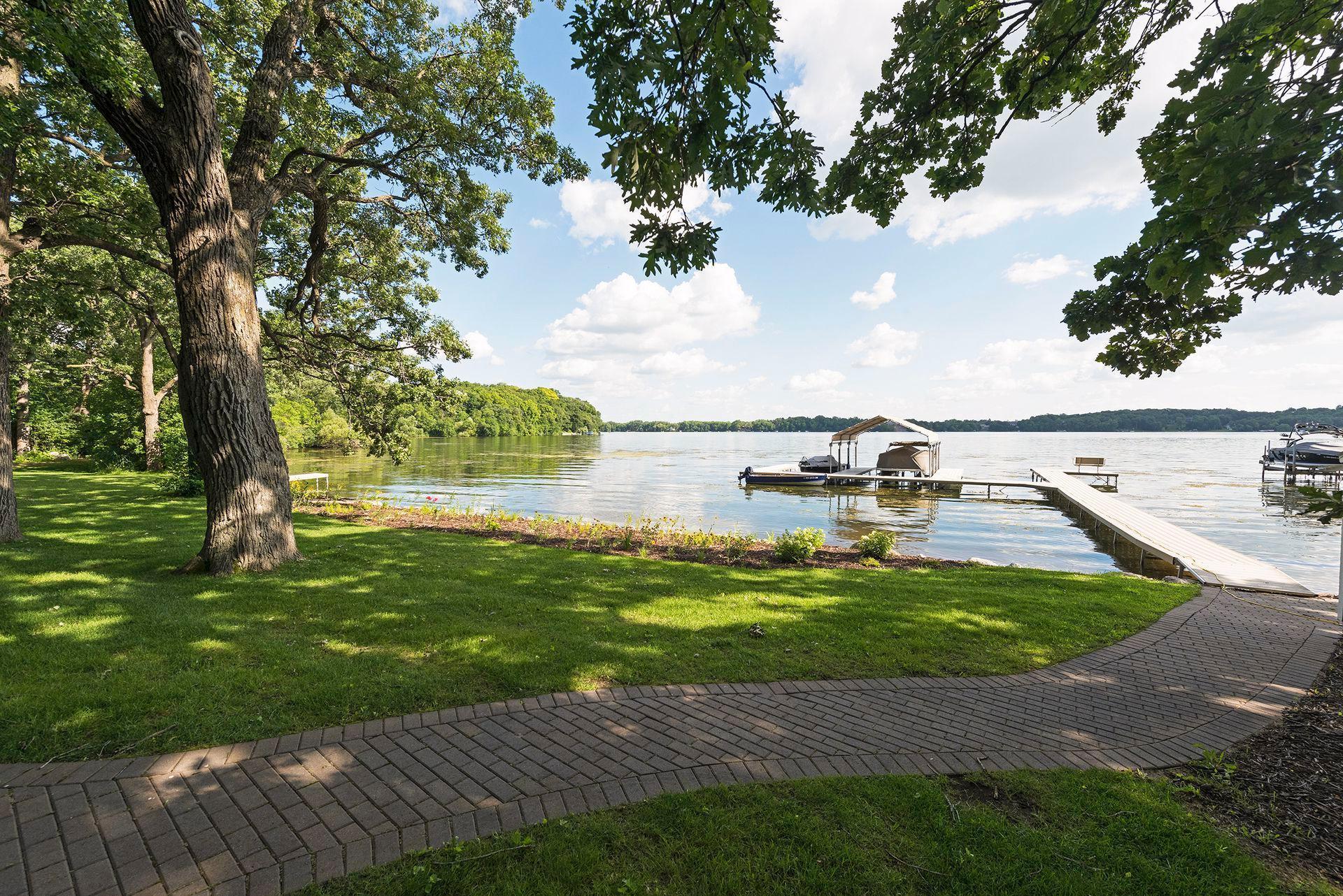 8627 Lake Riley Drive