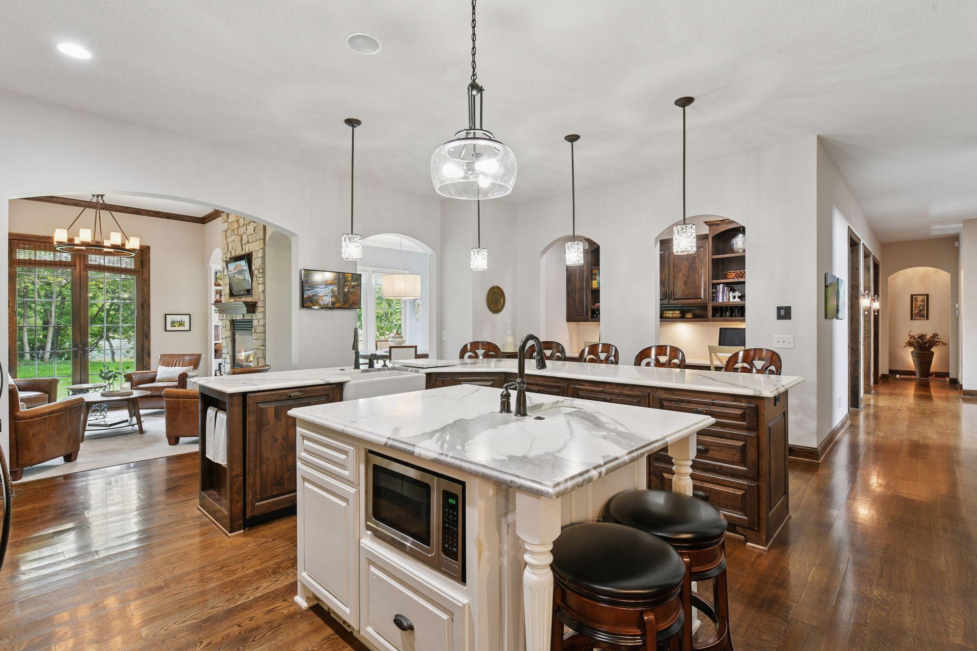 6930 Lake Harrison Circle