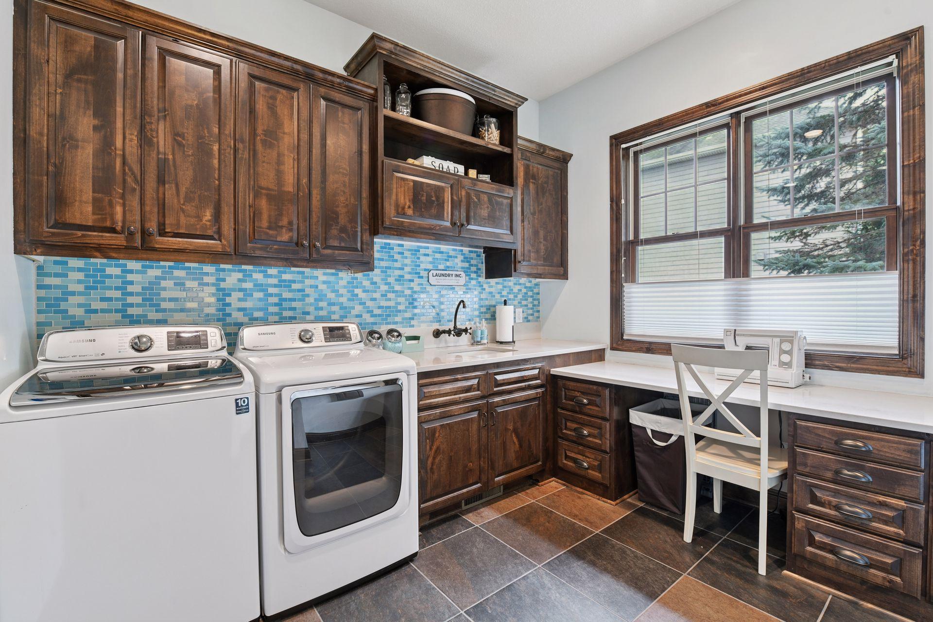 6930 Lake Harrison Circle