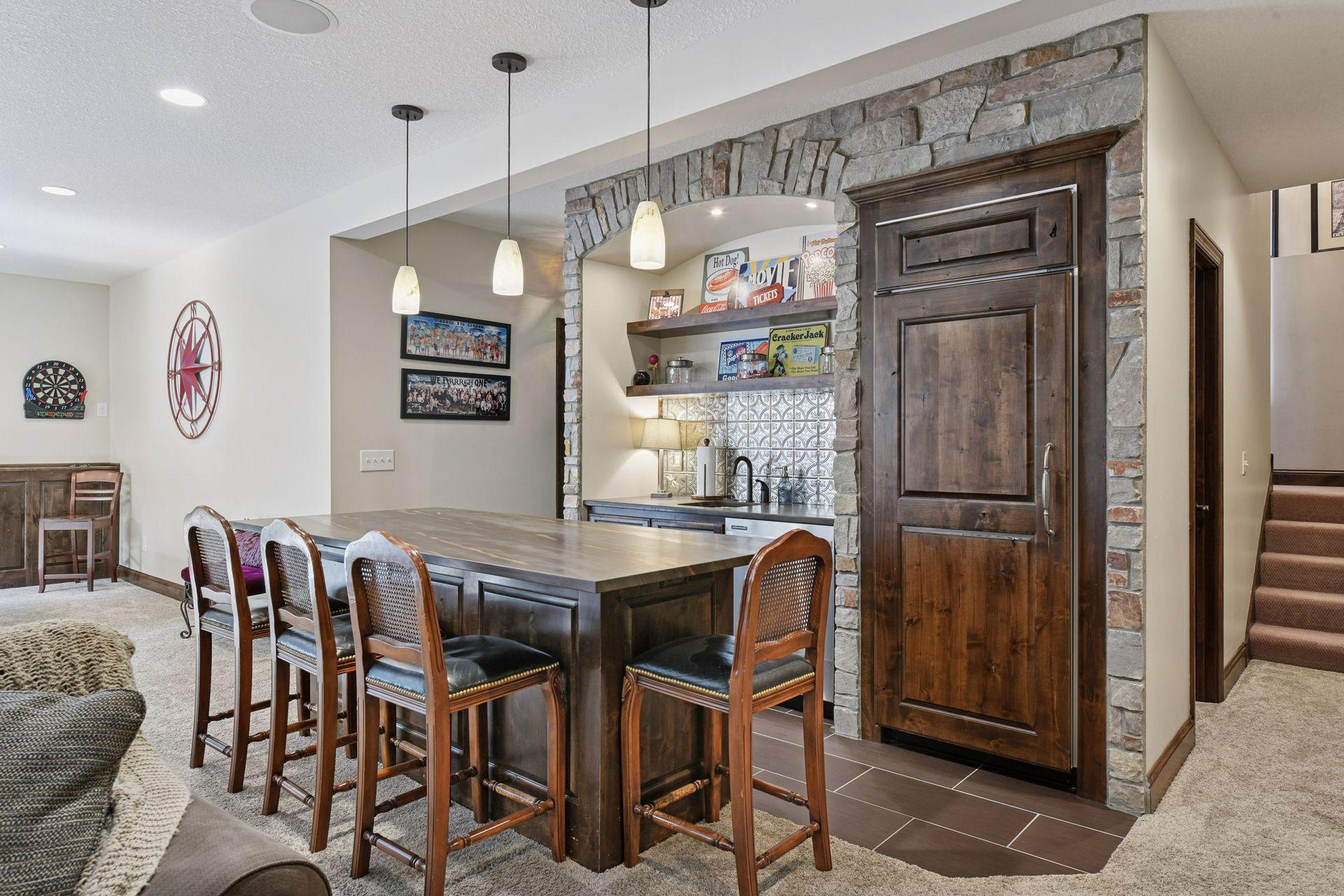 6930 Lake Harrison Circle