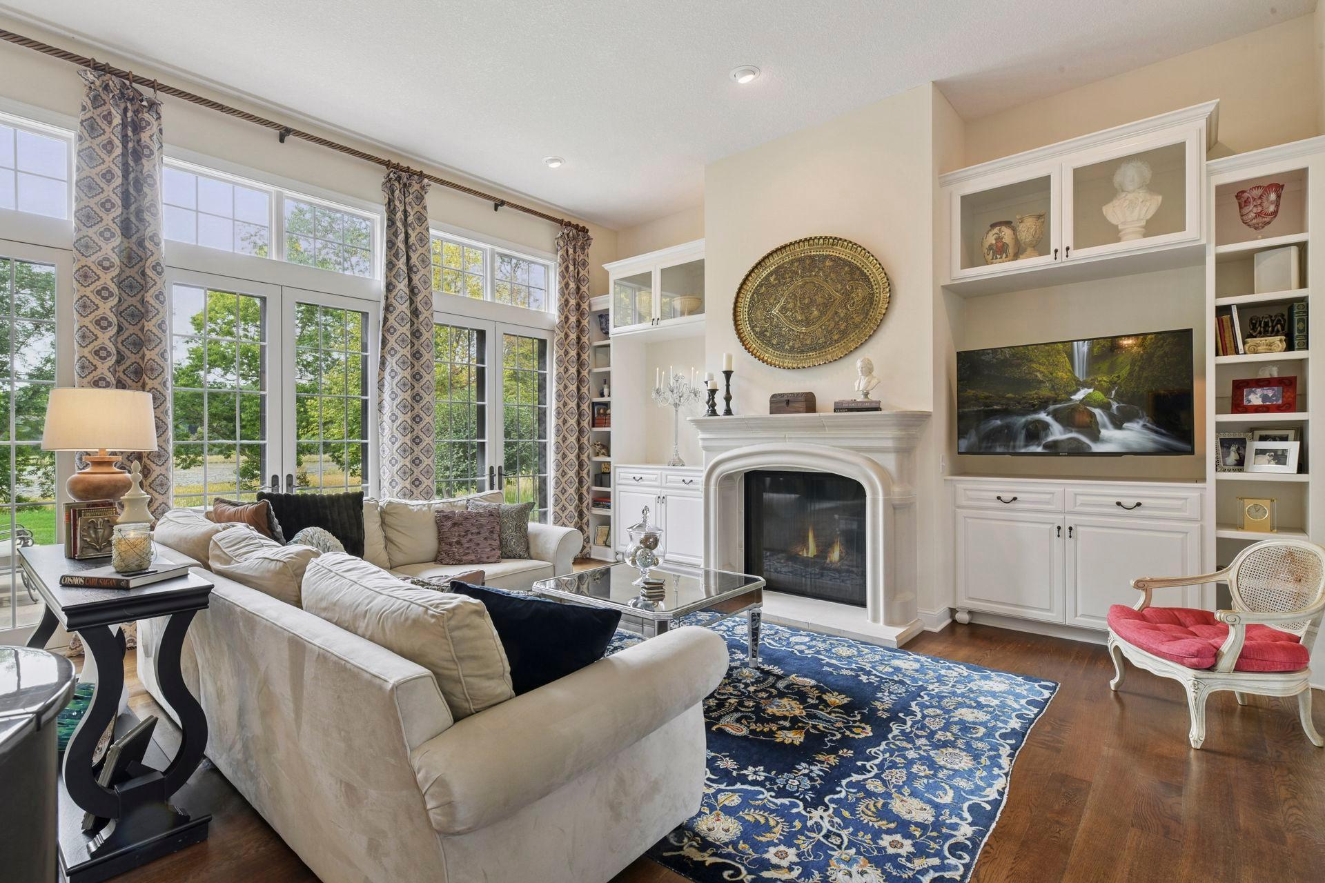 6930 Lake Harrison Circle