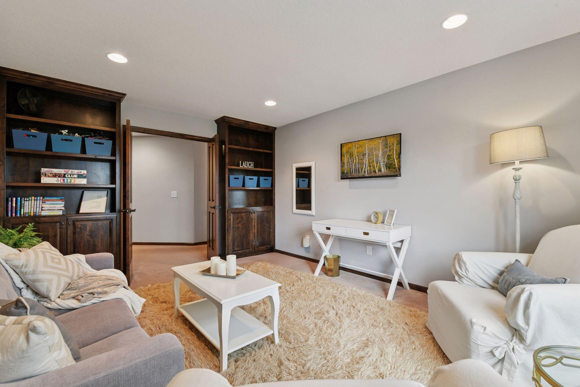 6930 Lake Harrison Circle