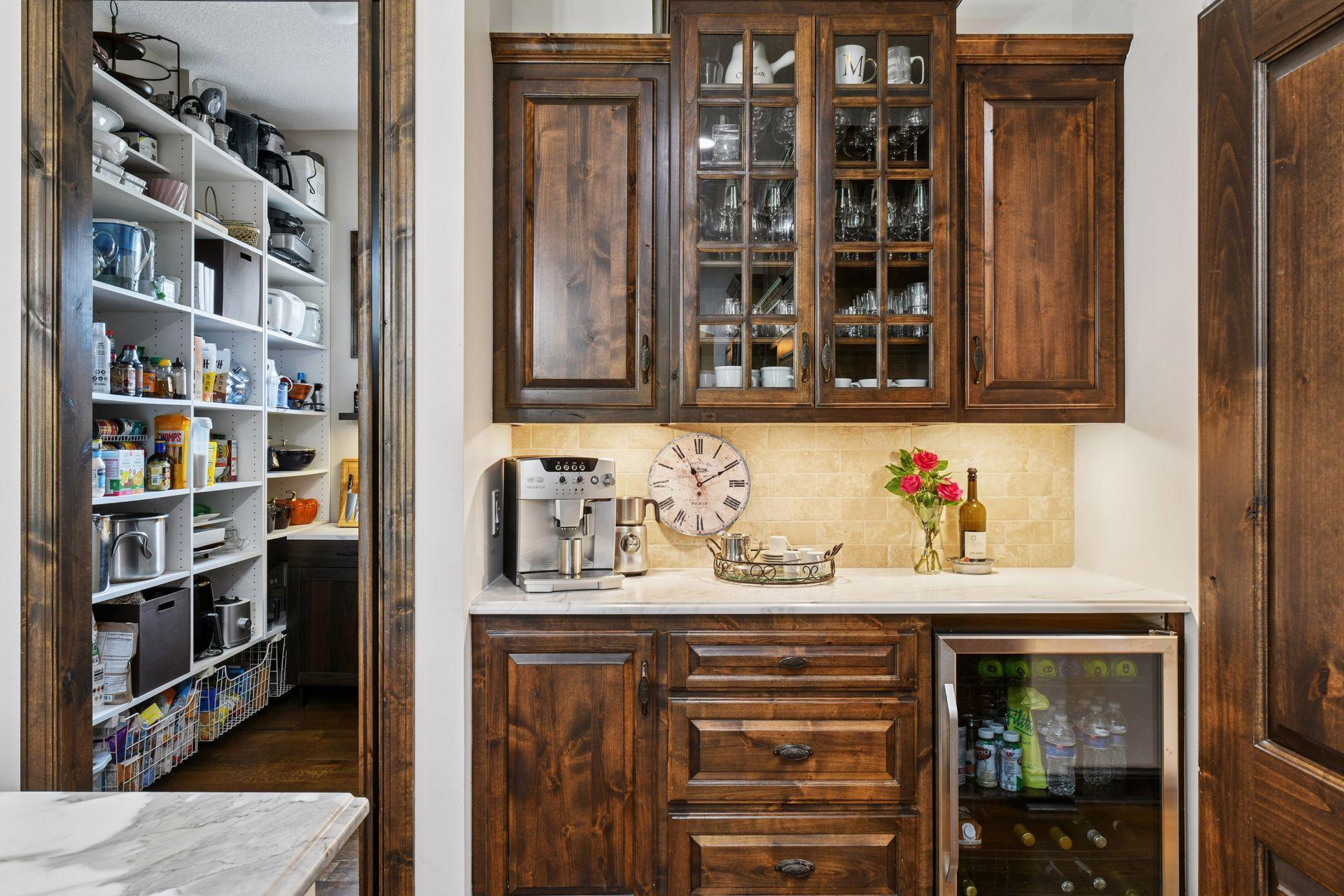 6930 Lake Harrison Circle