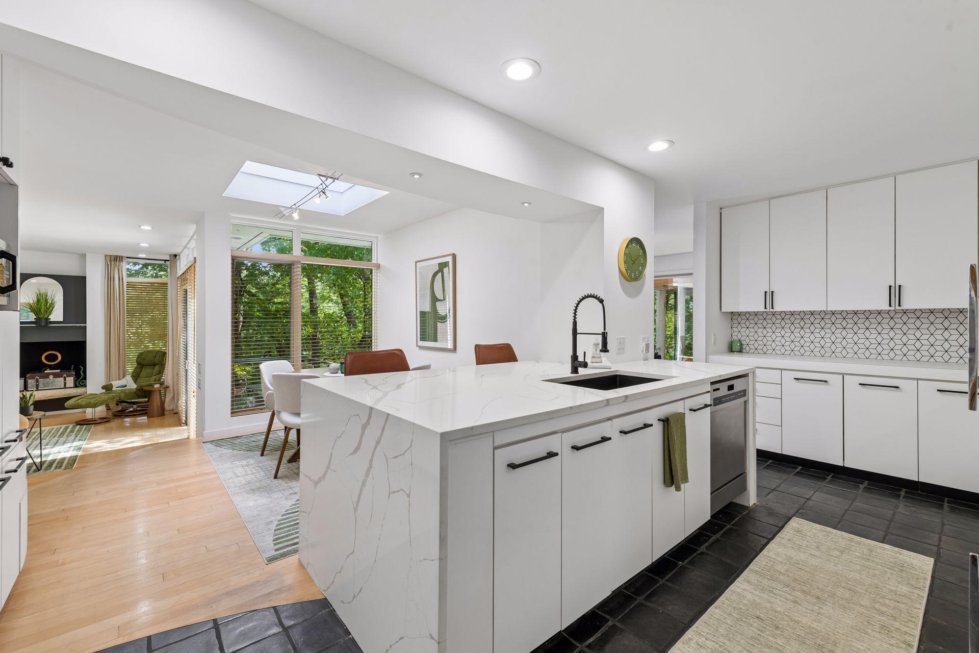 18804 Kingswood Terrace