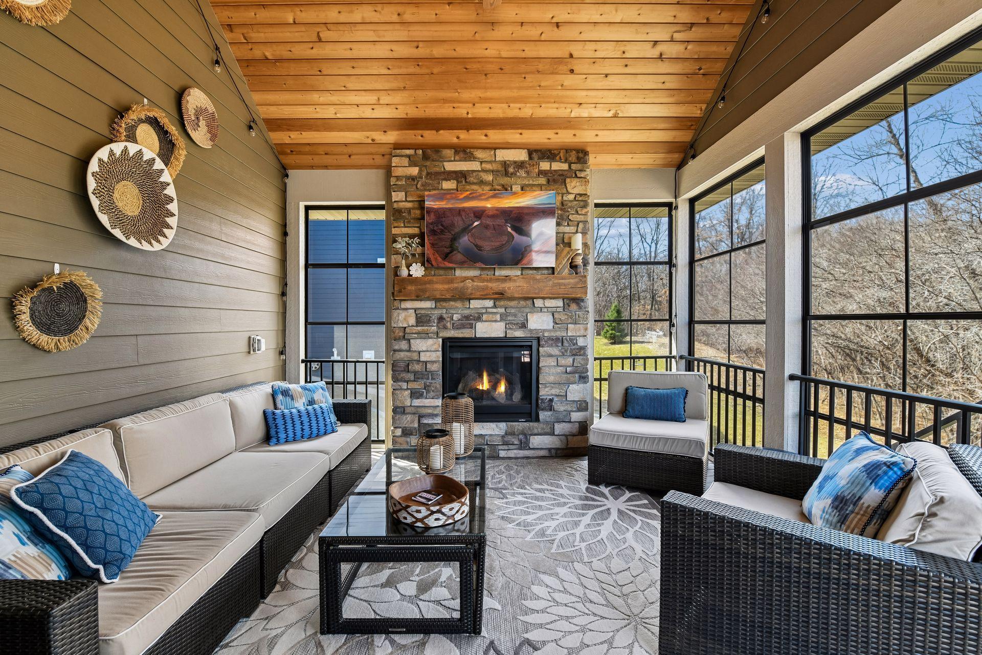 9264 Hawkcrest Court